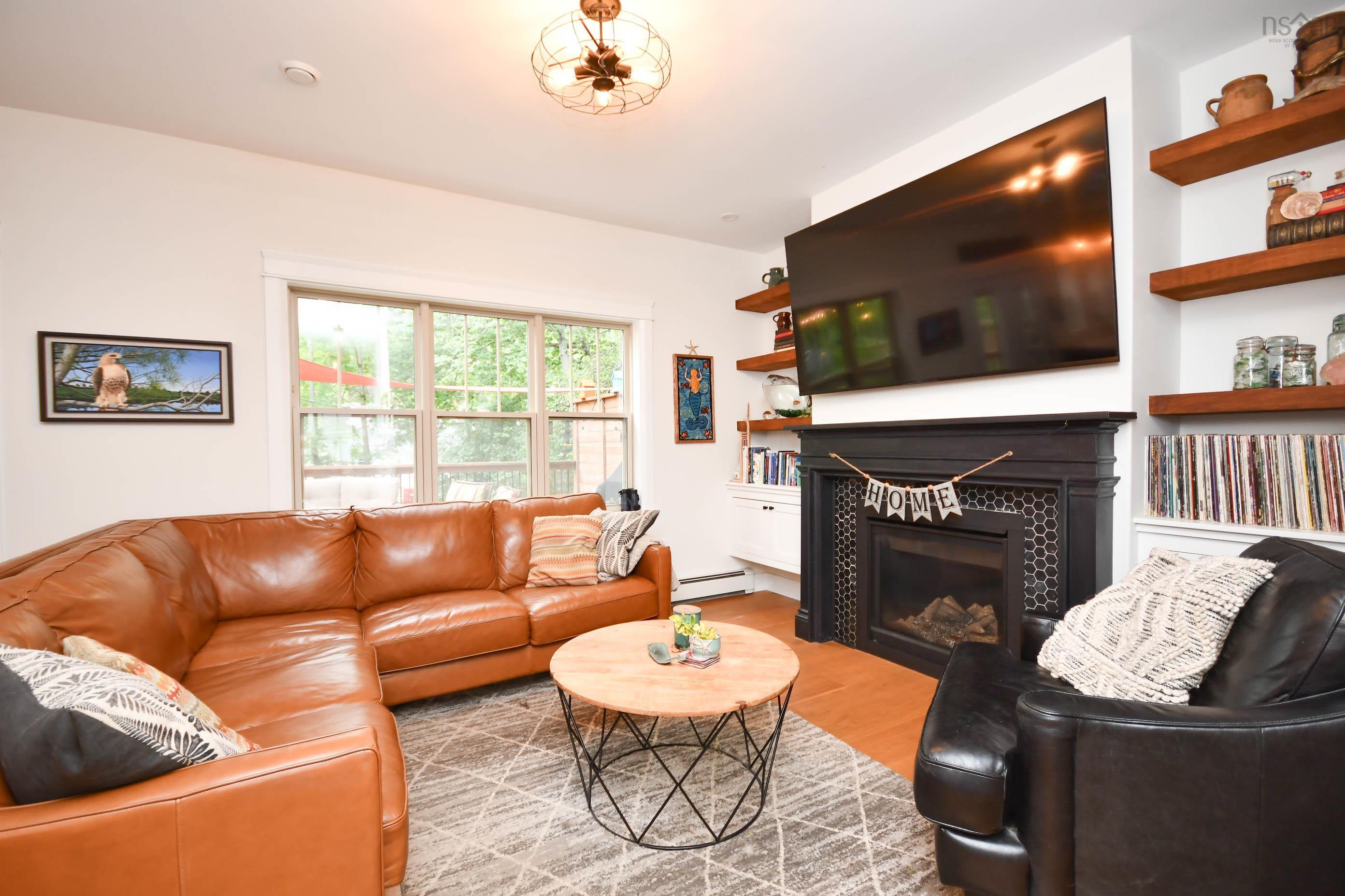 $989,900.00: 7 Crichton Park Road, Dartmouth