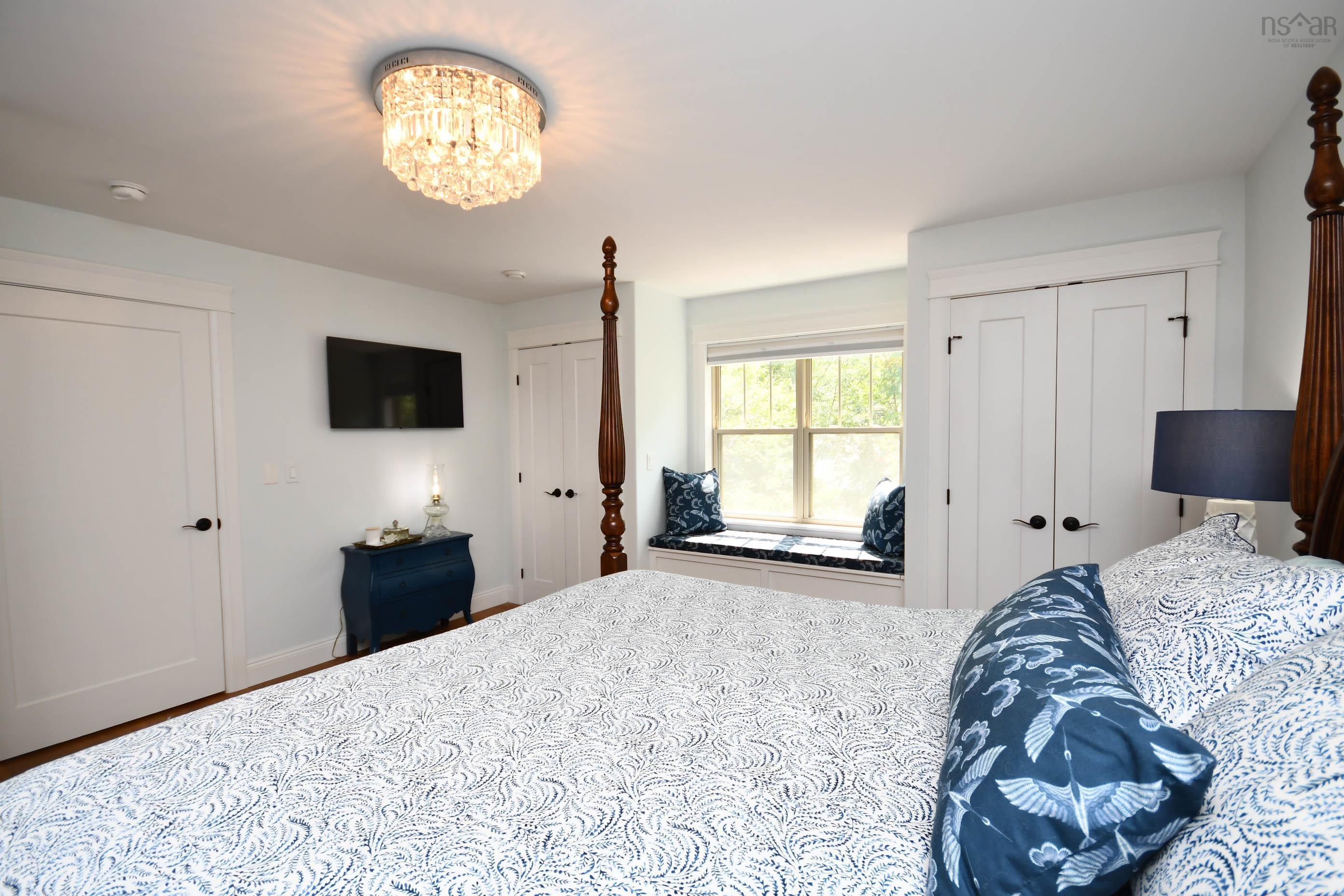$989,900.00: 7 Crichton Park Road, Dartmouth