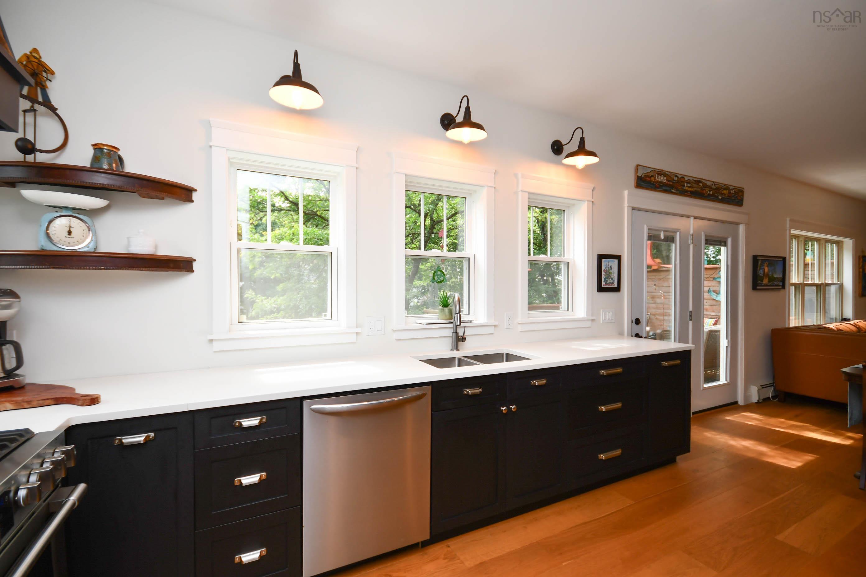 $989,900.00: 7 Crichton Park Road, Dartmouth