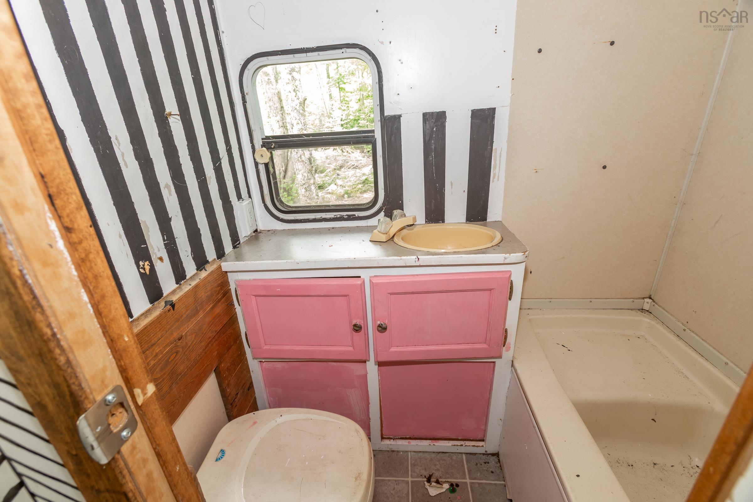 $129,900.00: 781 Virginia Road, Virginia East