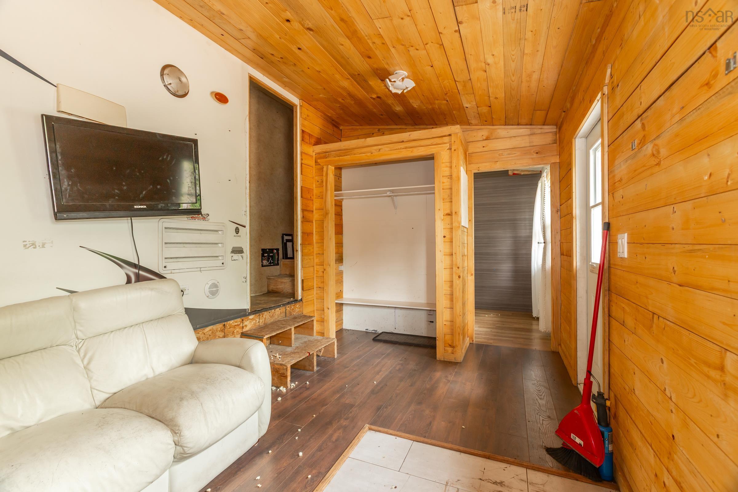 $129,900.00: 781 Virginia Road, Virginia East