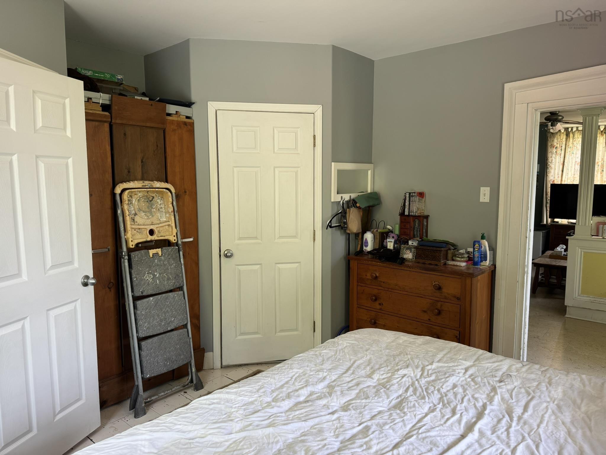 $210,000.00: 81 Brooklyn Shore Road, Brooklyn