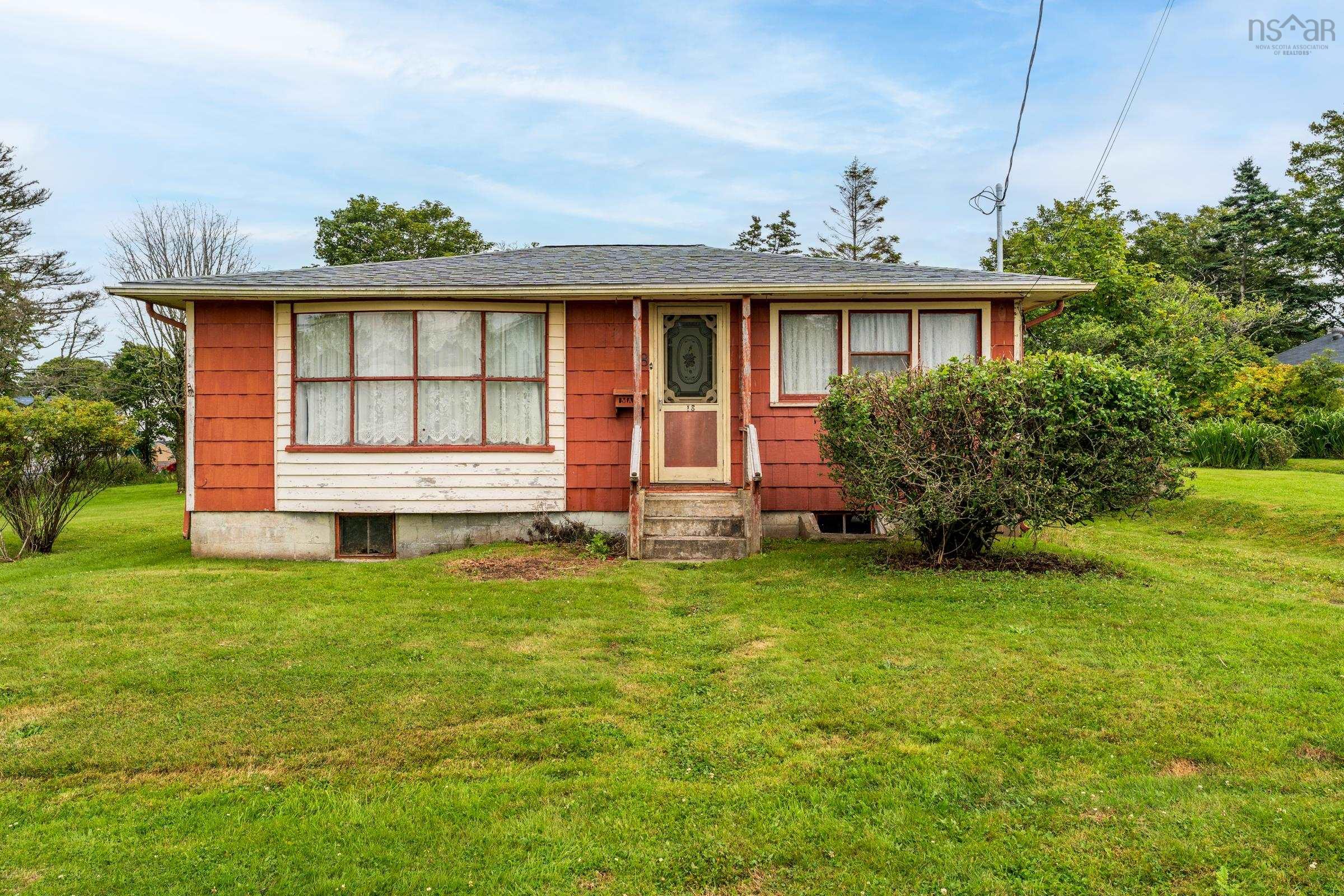 $219,000.00: 18 Shaw Avenue, Yarmouth