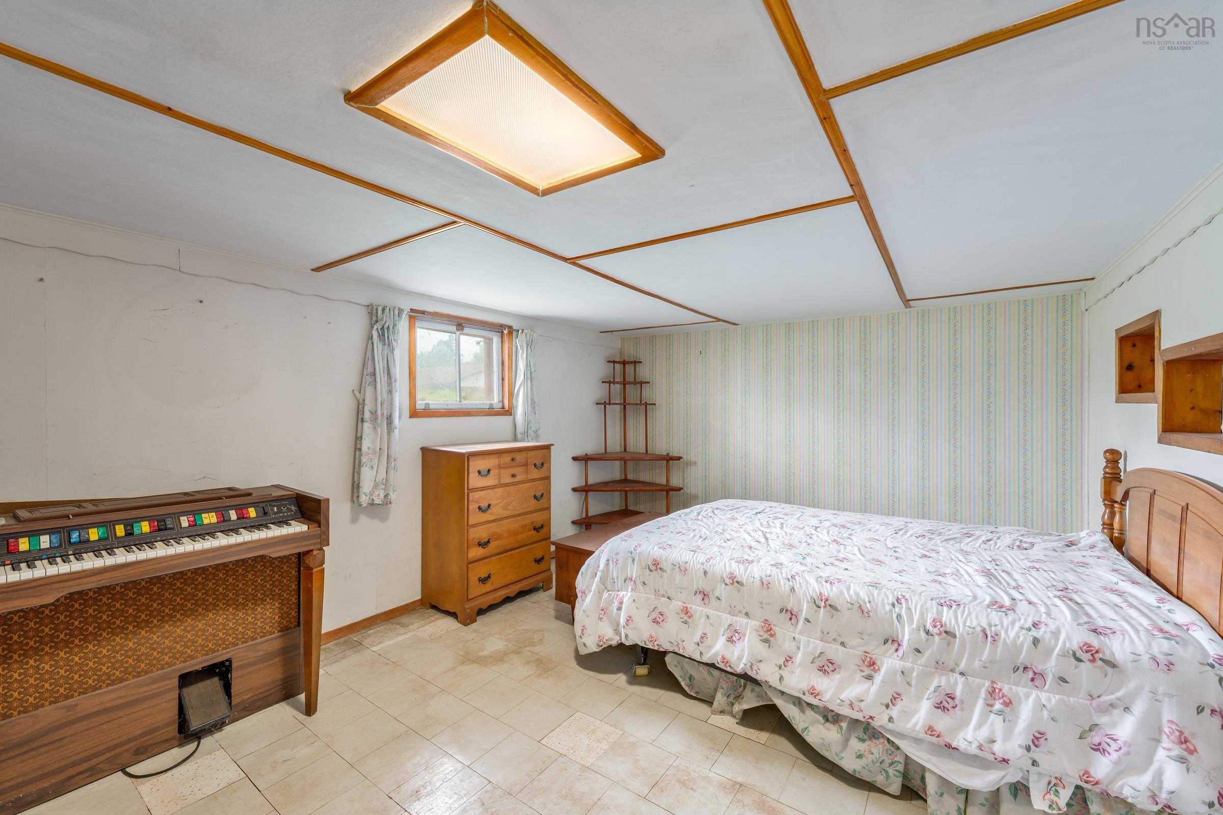 $219,000.00: 18 Shaw Avenue, Yarmouth