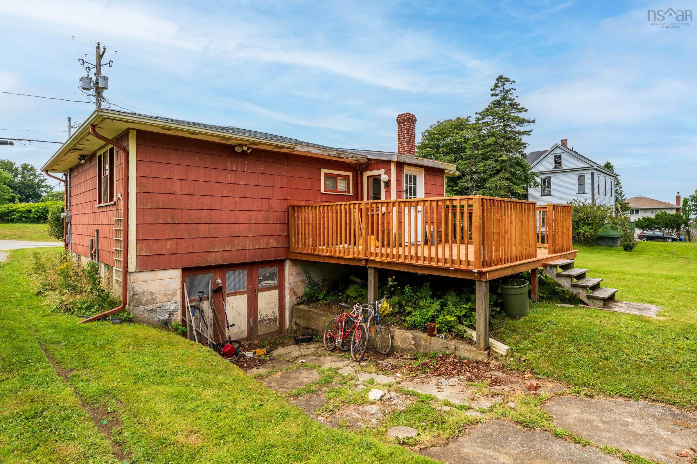 $219,000.00: 18 Shaw Avenue, Yarmouth