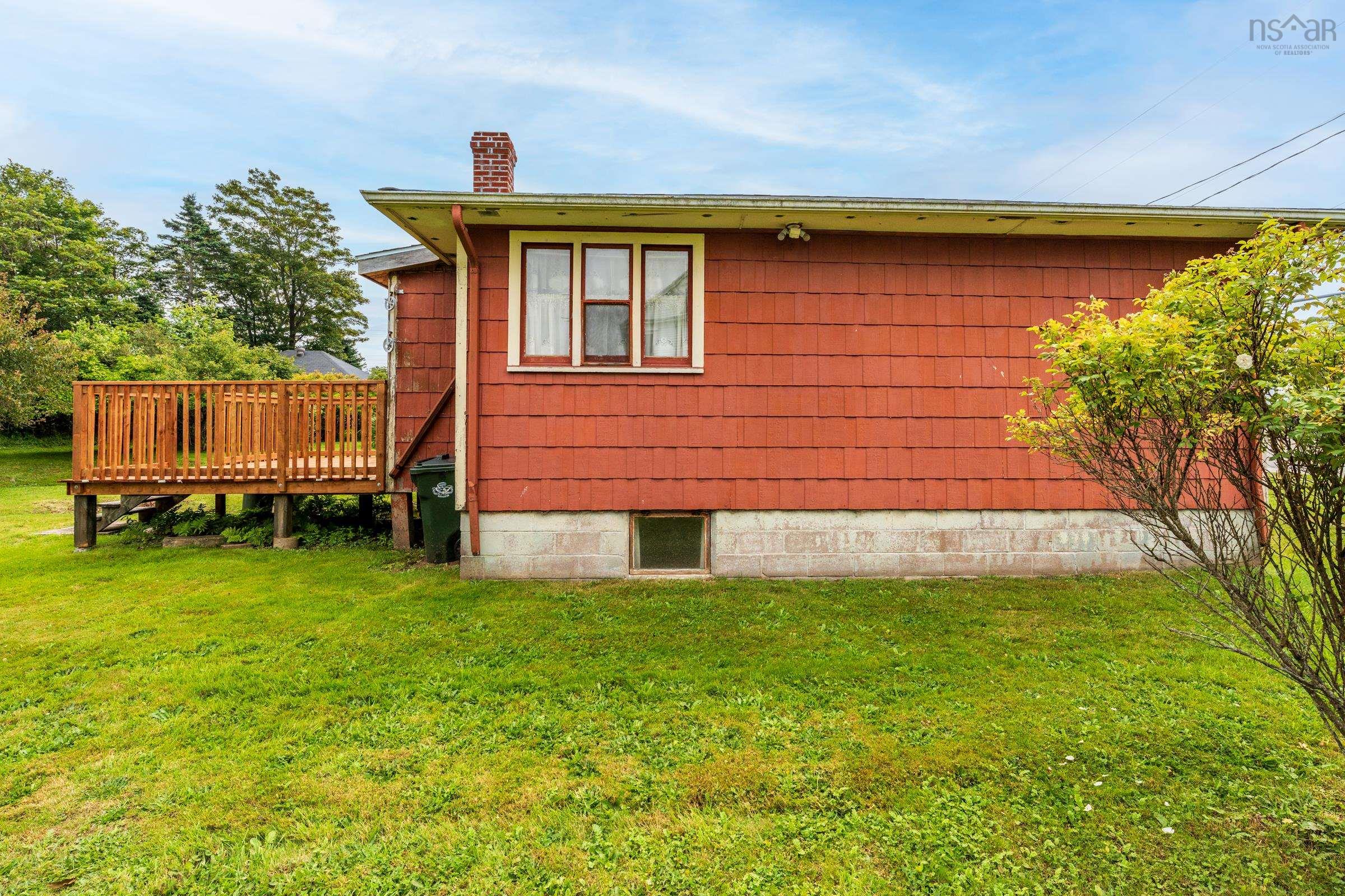 $219,000.00: 18 Shaw Avenue, Yarmouth