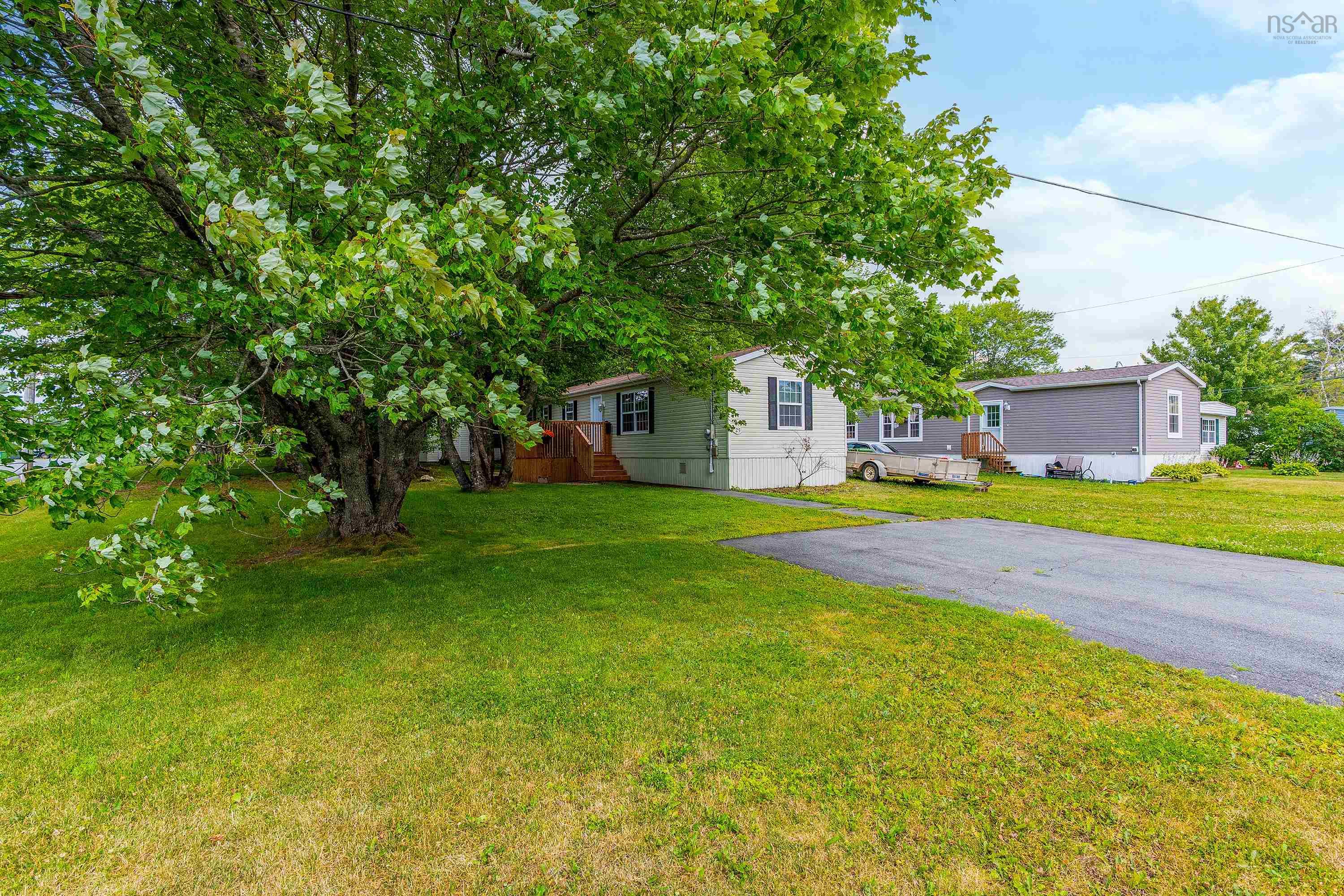 25 Champlain Avenue, Middle Sackville, NS (MLS 202518404)