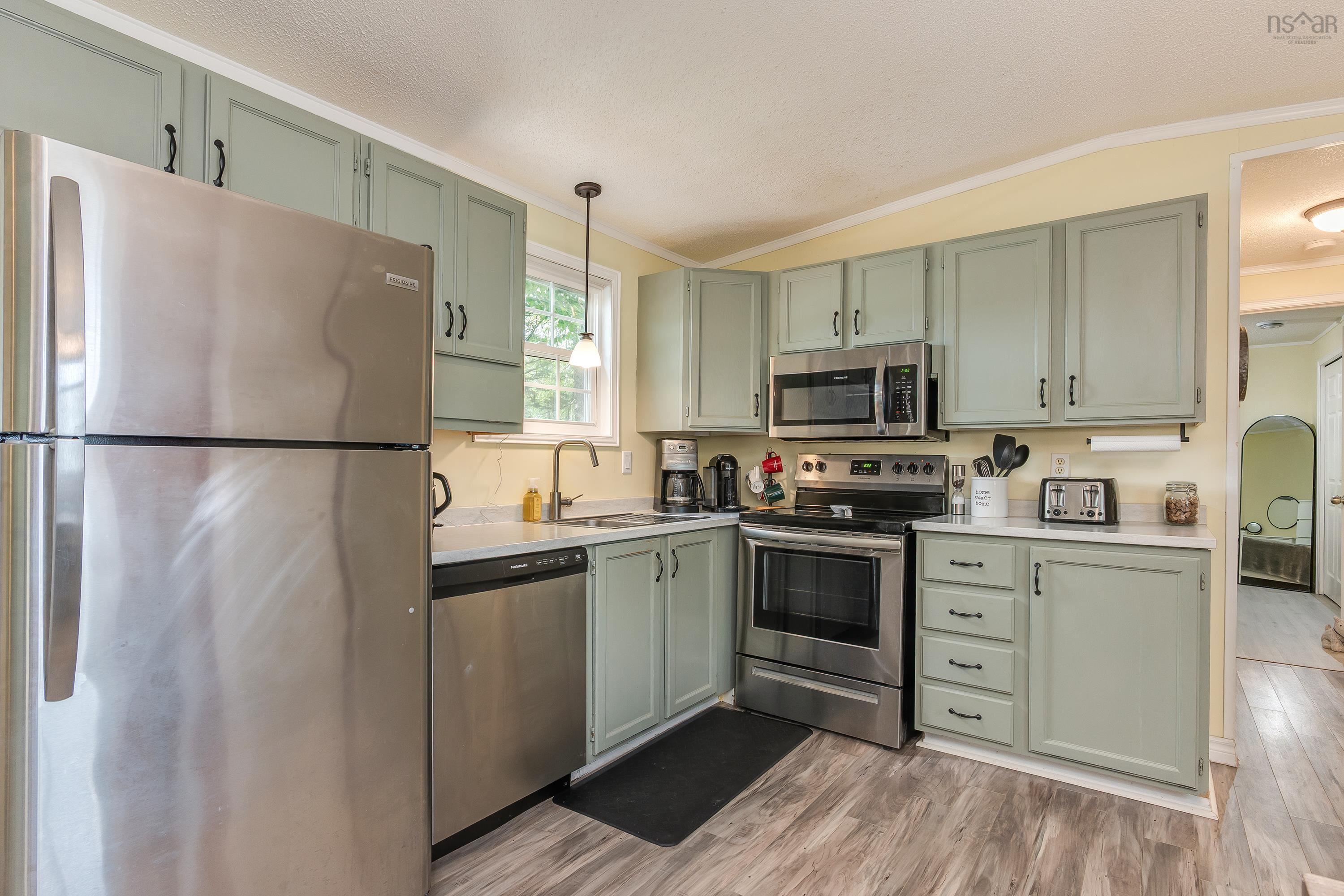 25 Champlain Avenue, Middle Sackville, NS (MLS 202518404)