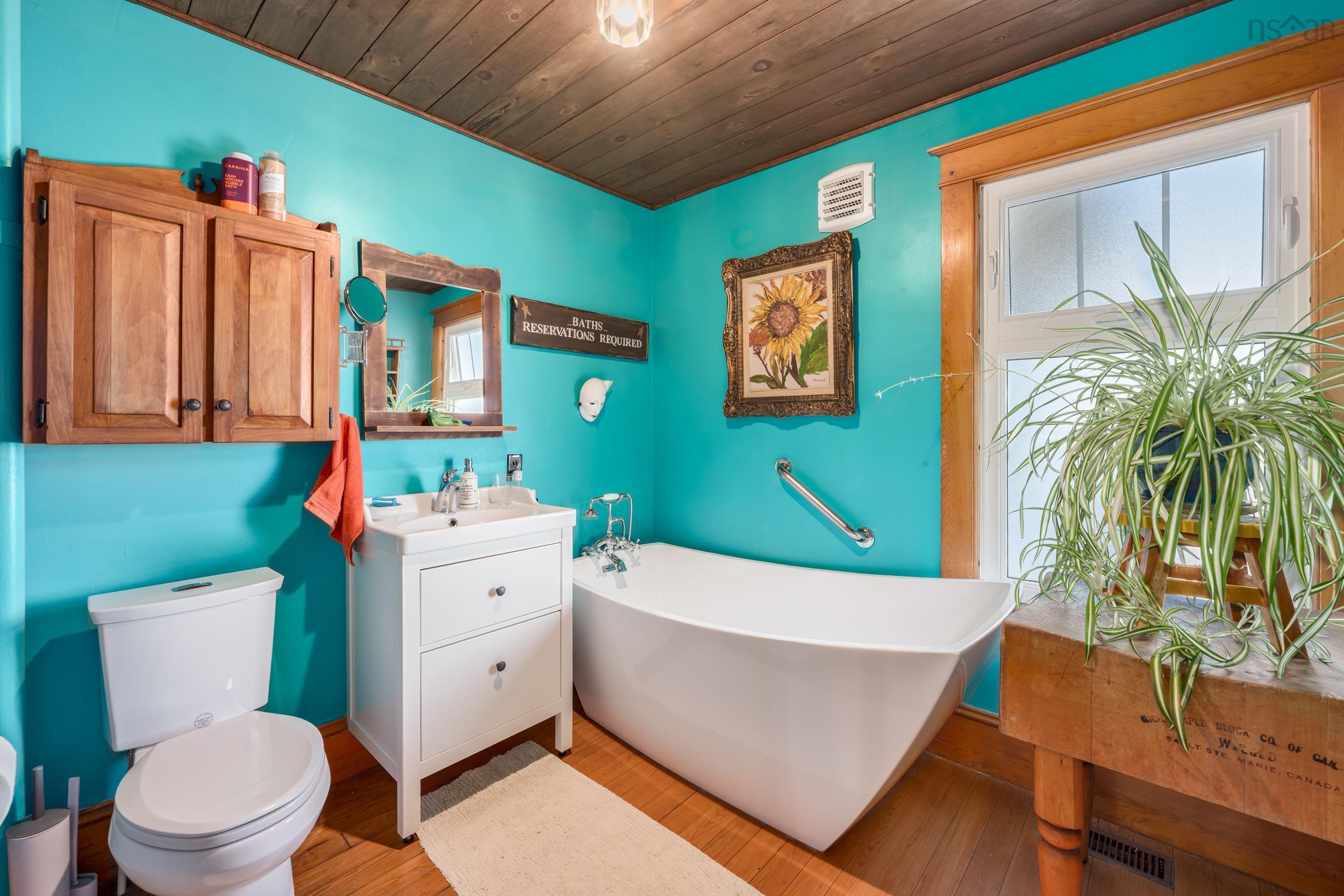 $411,900.00: 451 Highway 1, Comeauville