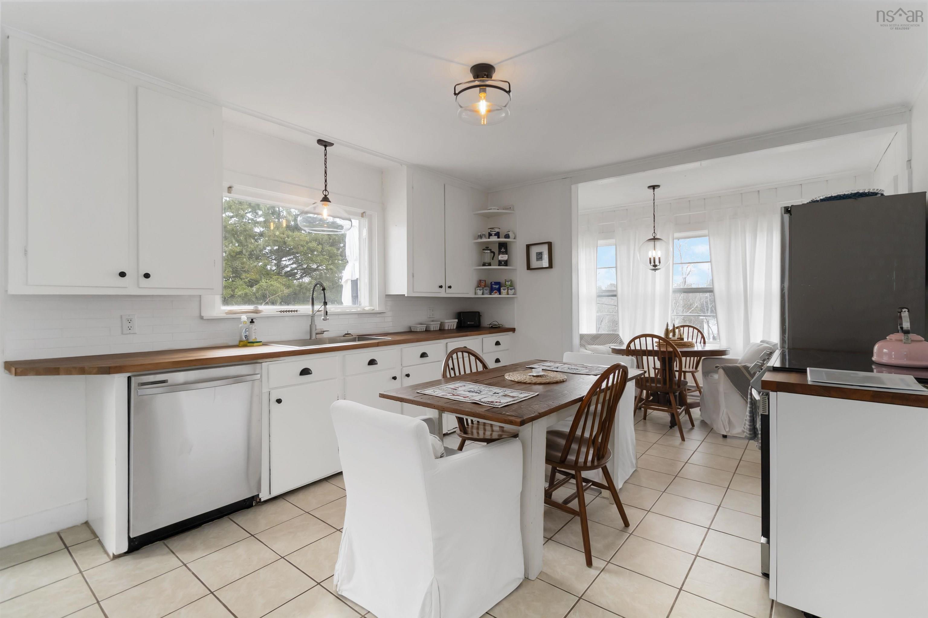 $324,900.00: 291 Central Port Mouton Road, Port Mouton