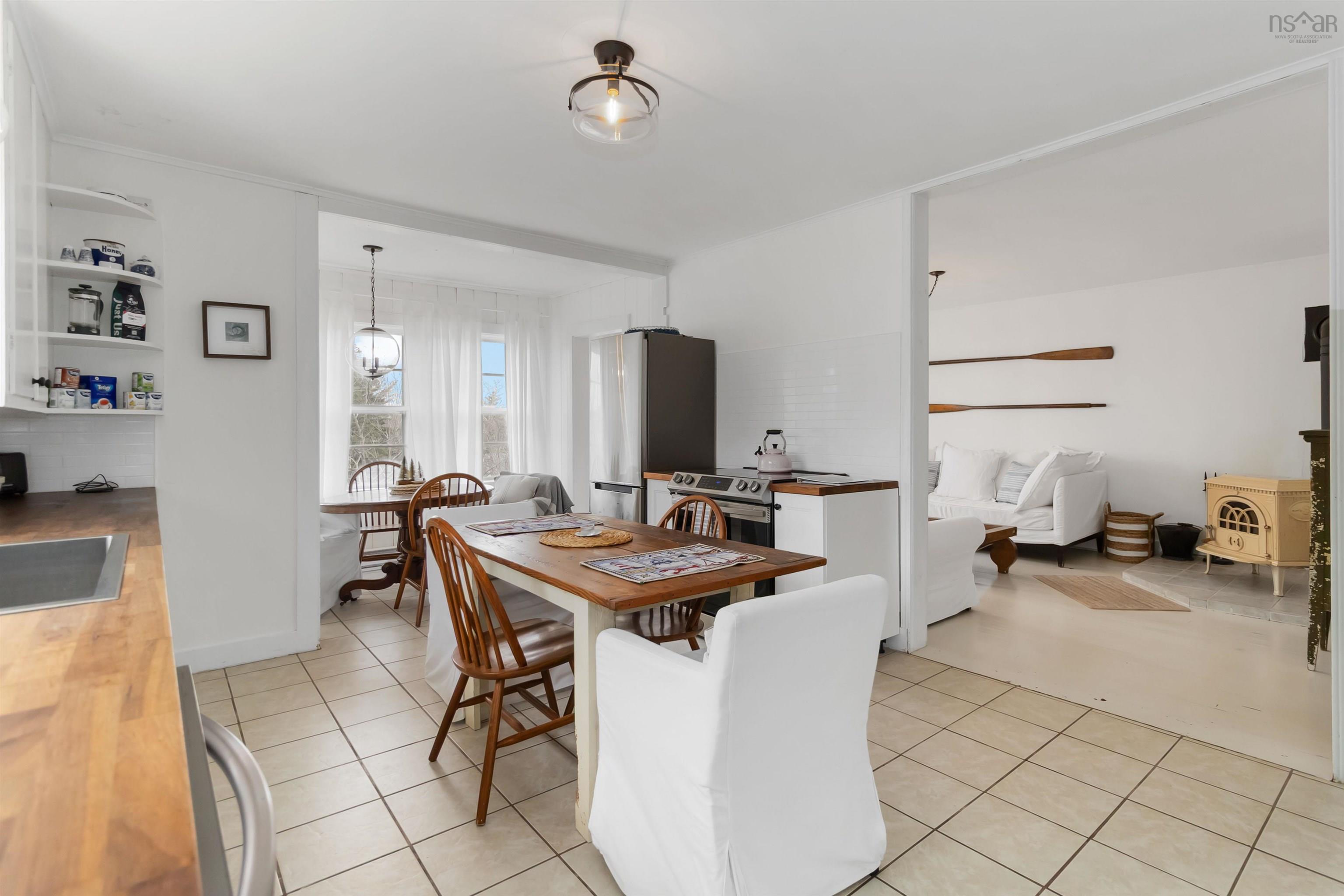 $324,900.00: 291 Central Port Mouton Road, Port Mouton