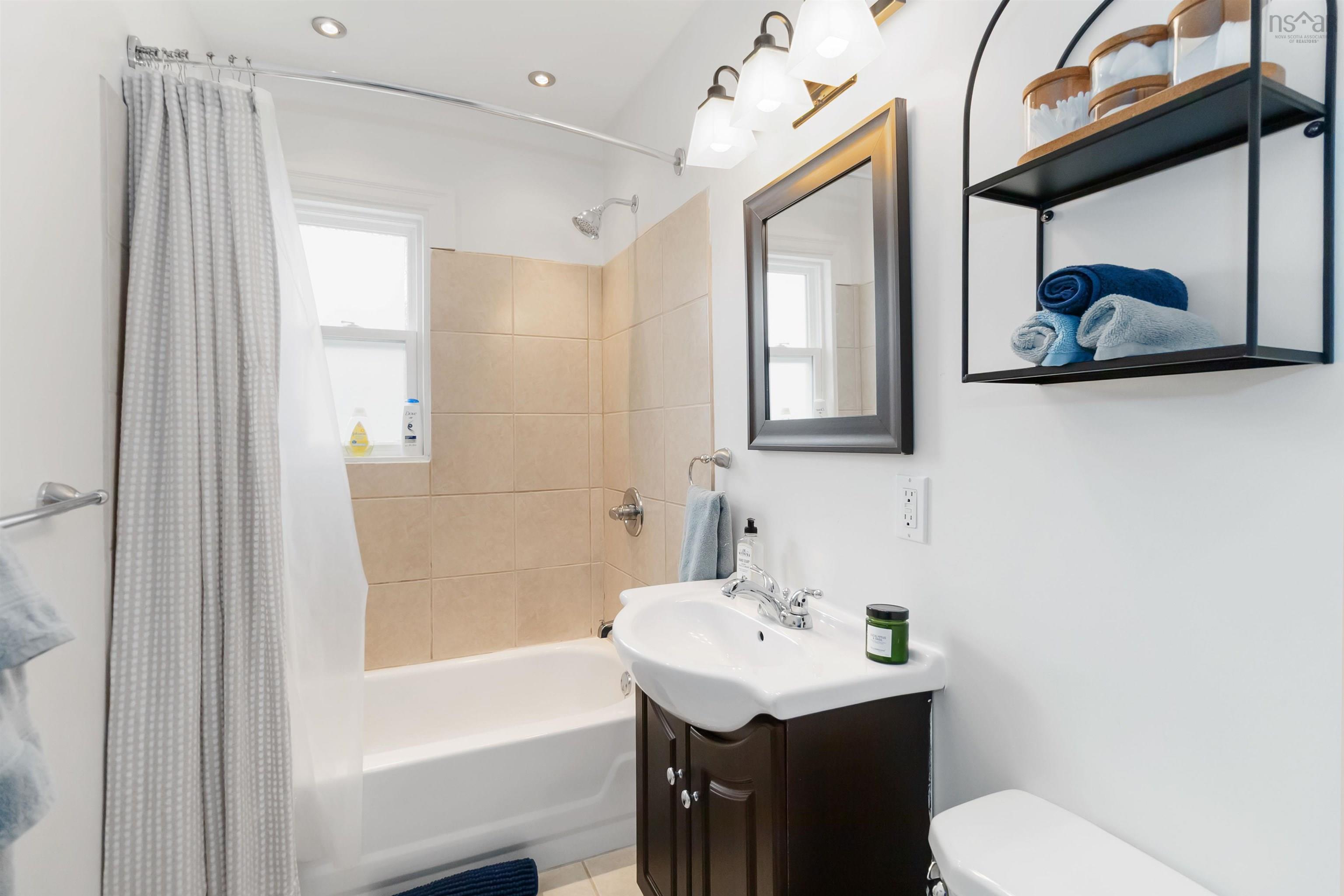 $324,900.00: 291 Central Port Mouton Road, Port Mouton