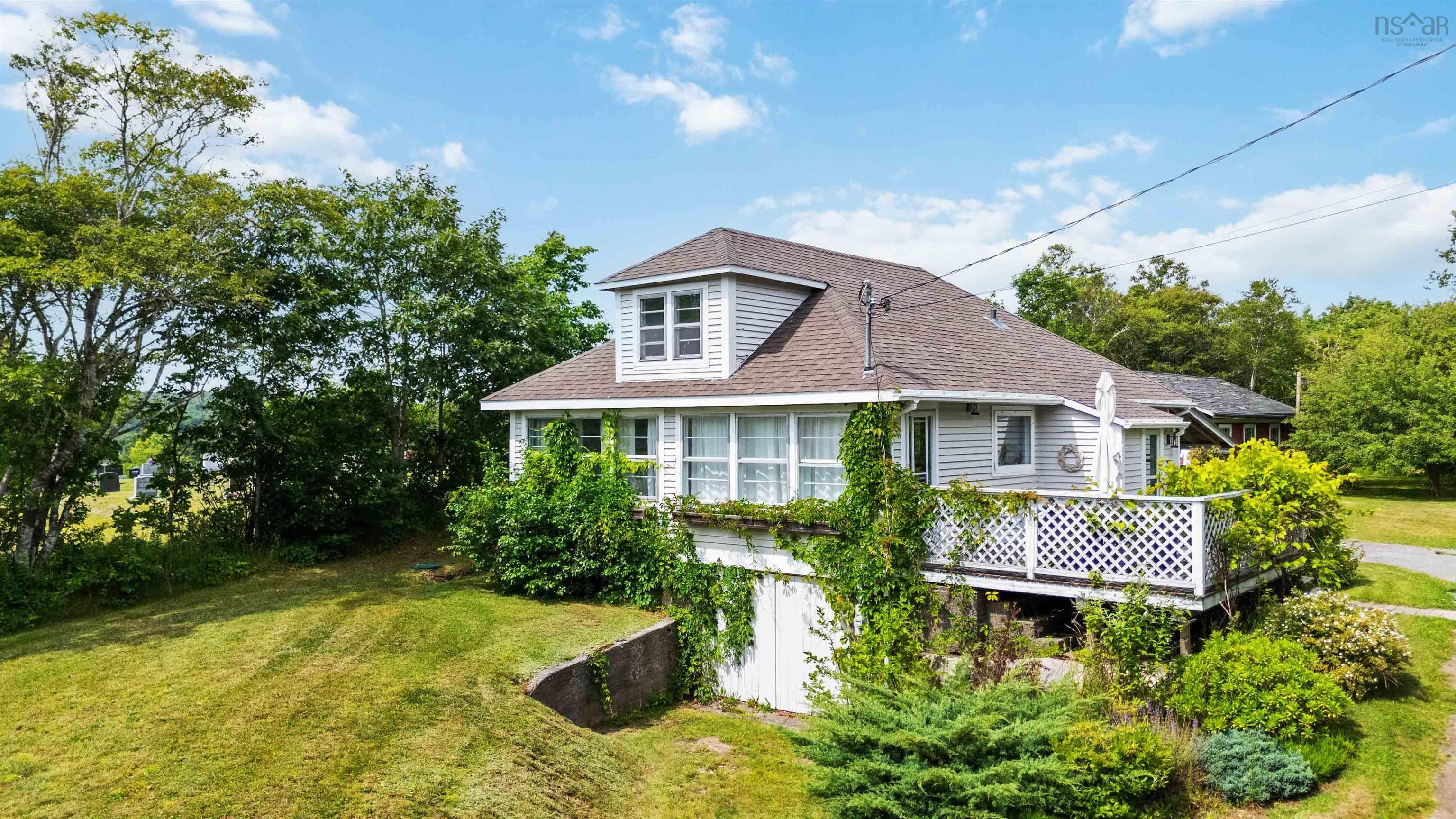 $324,900.00: 291 Central Port Mouton Road, Port Mouton