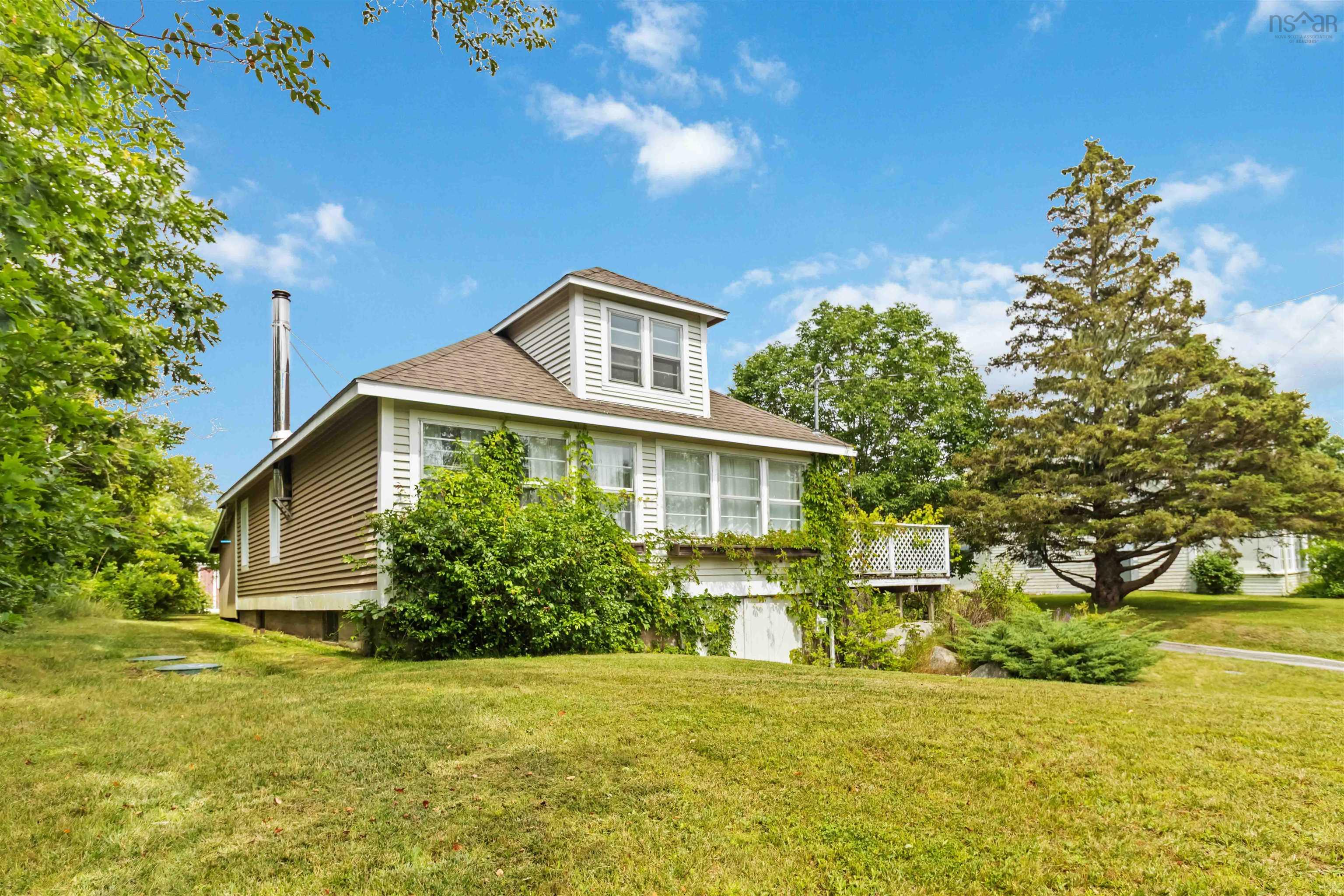 $324,900.00: 291 Central Port Mouton Road, Port Mouton