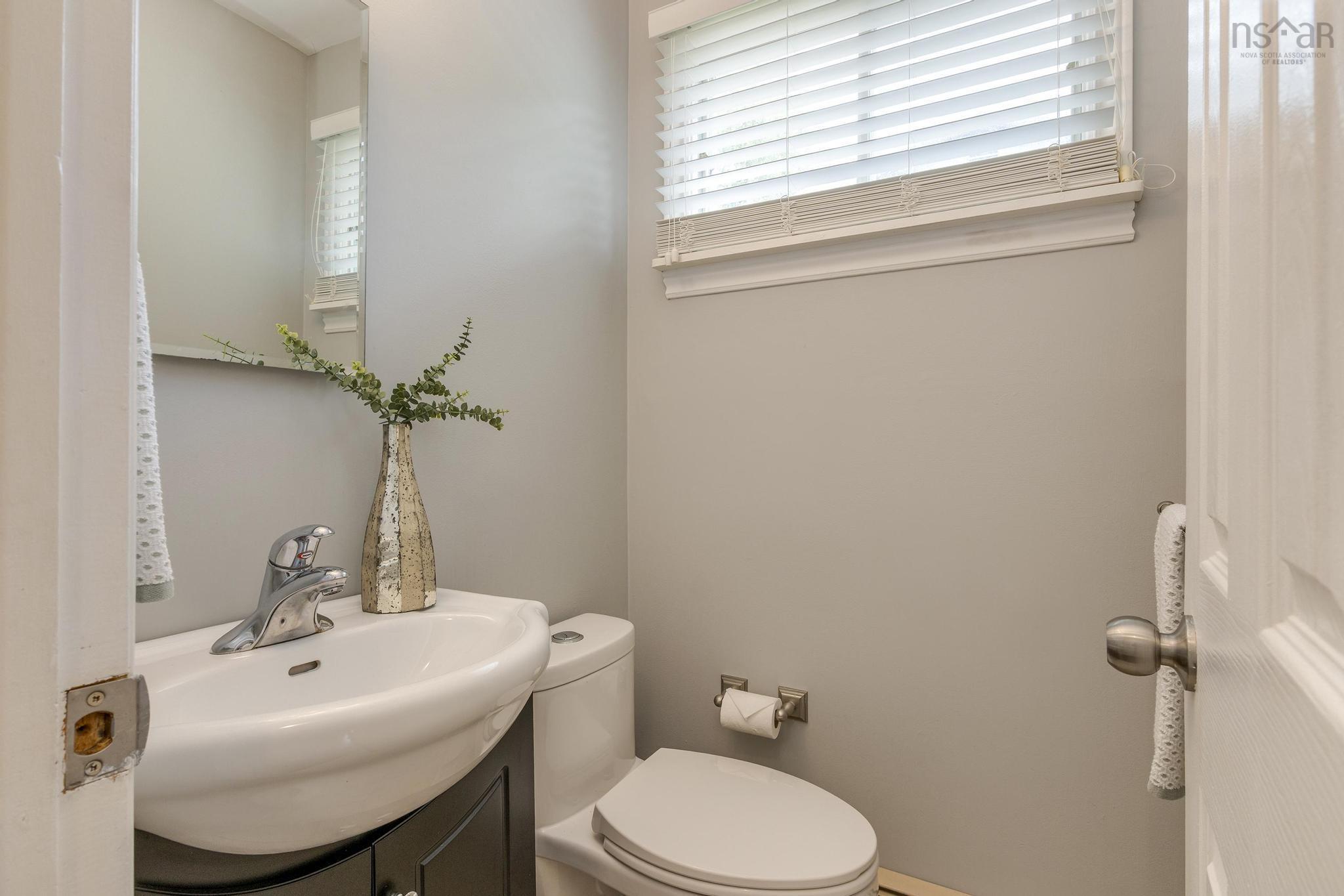 $439,900.00: 2A Aurora Avenue, Halifax