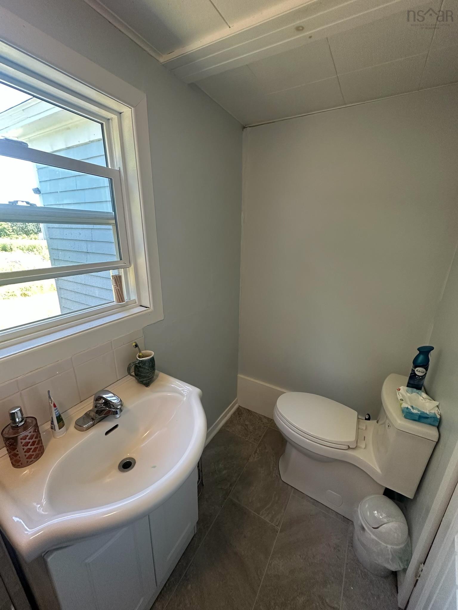 $209,000.00: 5171 Highway 316, Charlos Cove