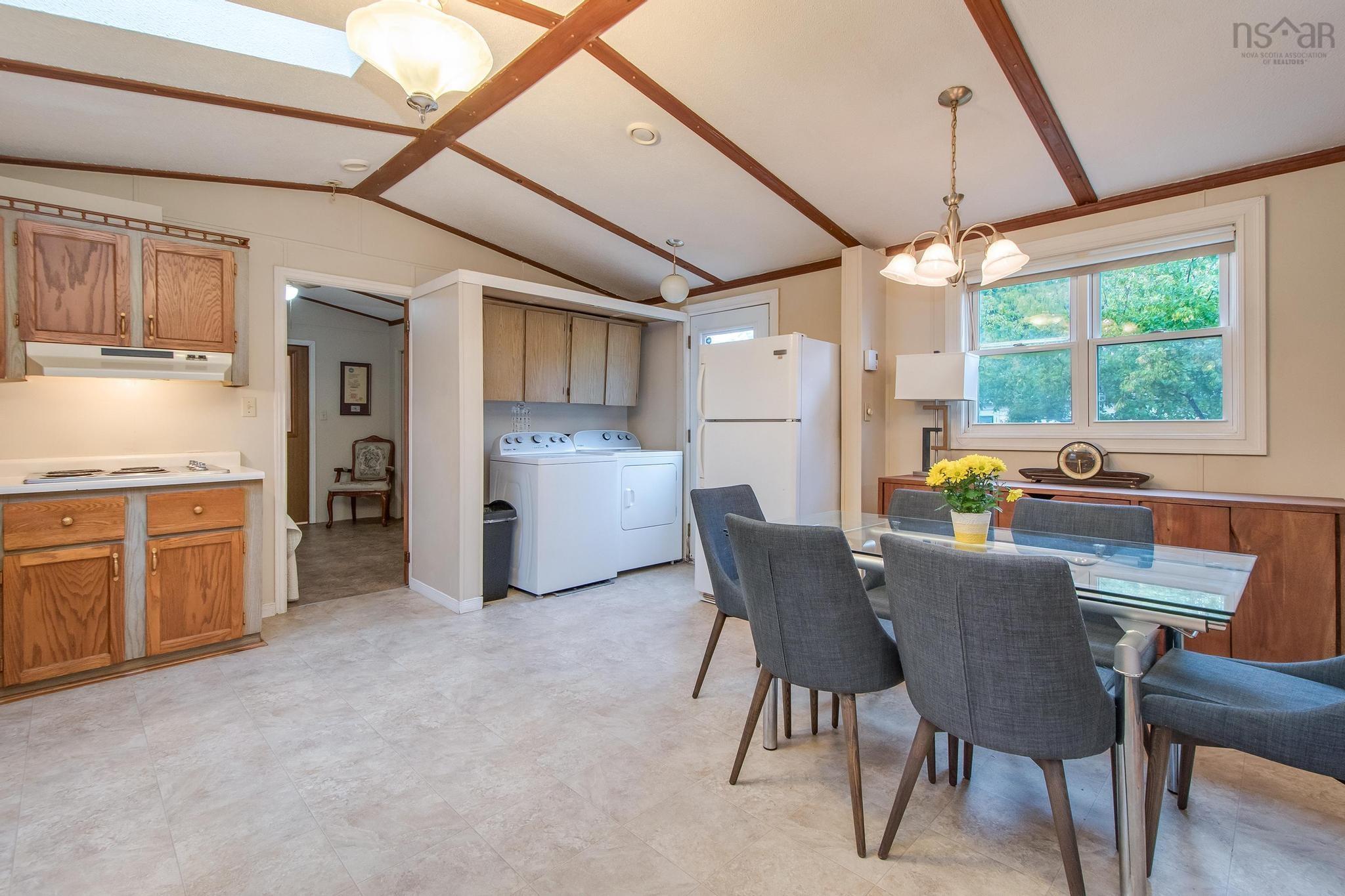 1 Wilson Avenue, Dartmouth, NS (MLS 202518420)