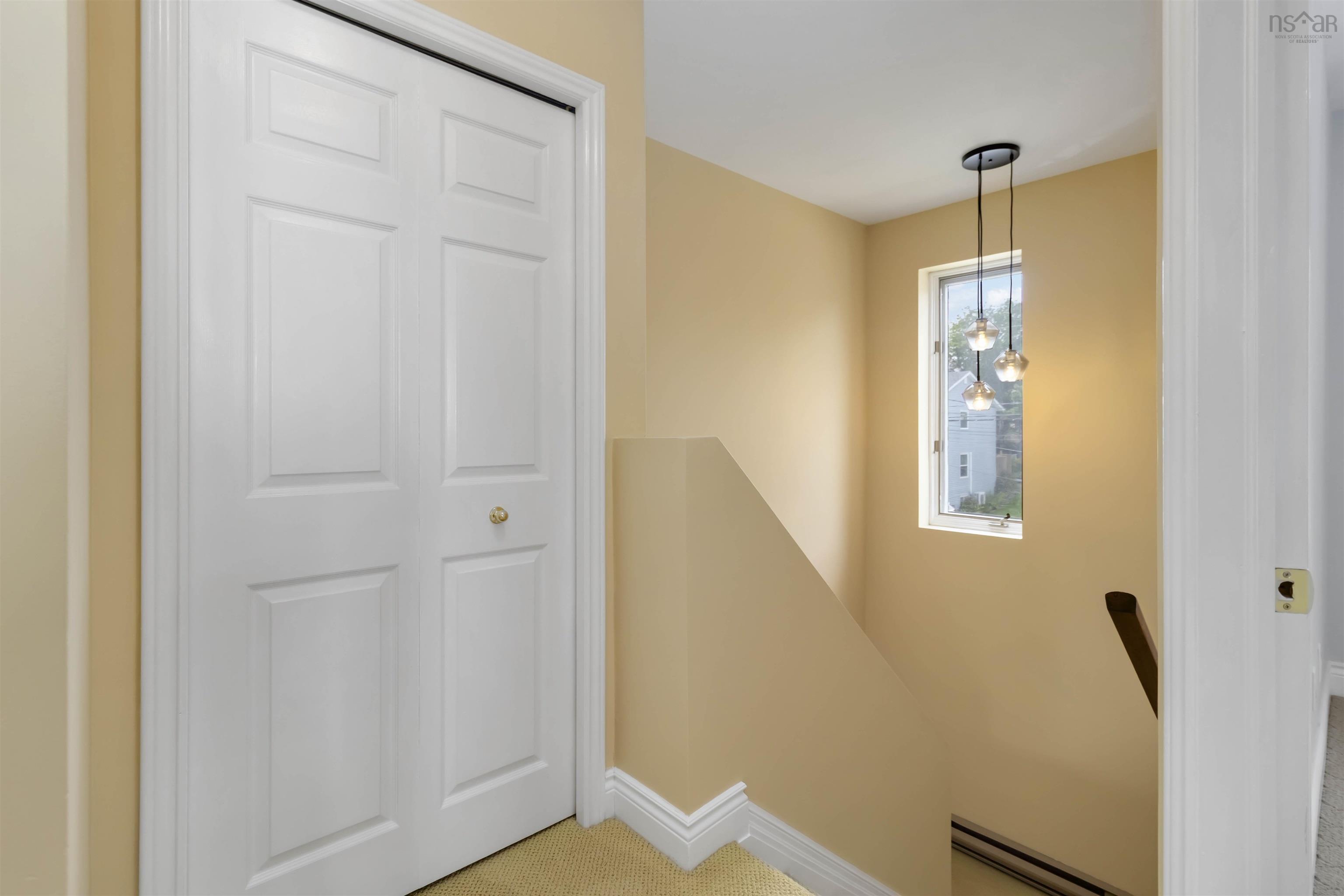 $399,900.00: 13 Collins Grove, Dartmouth