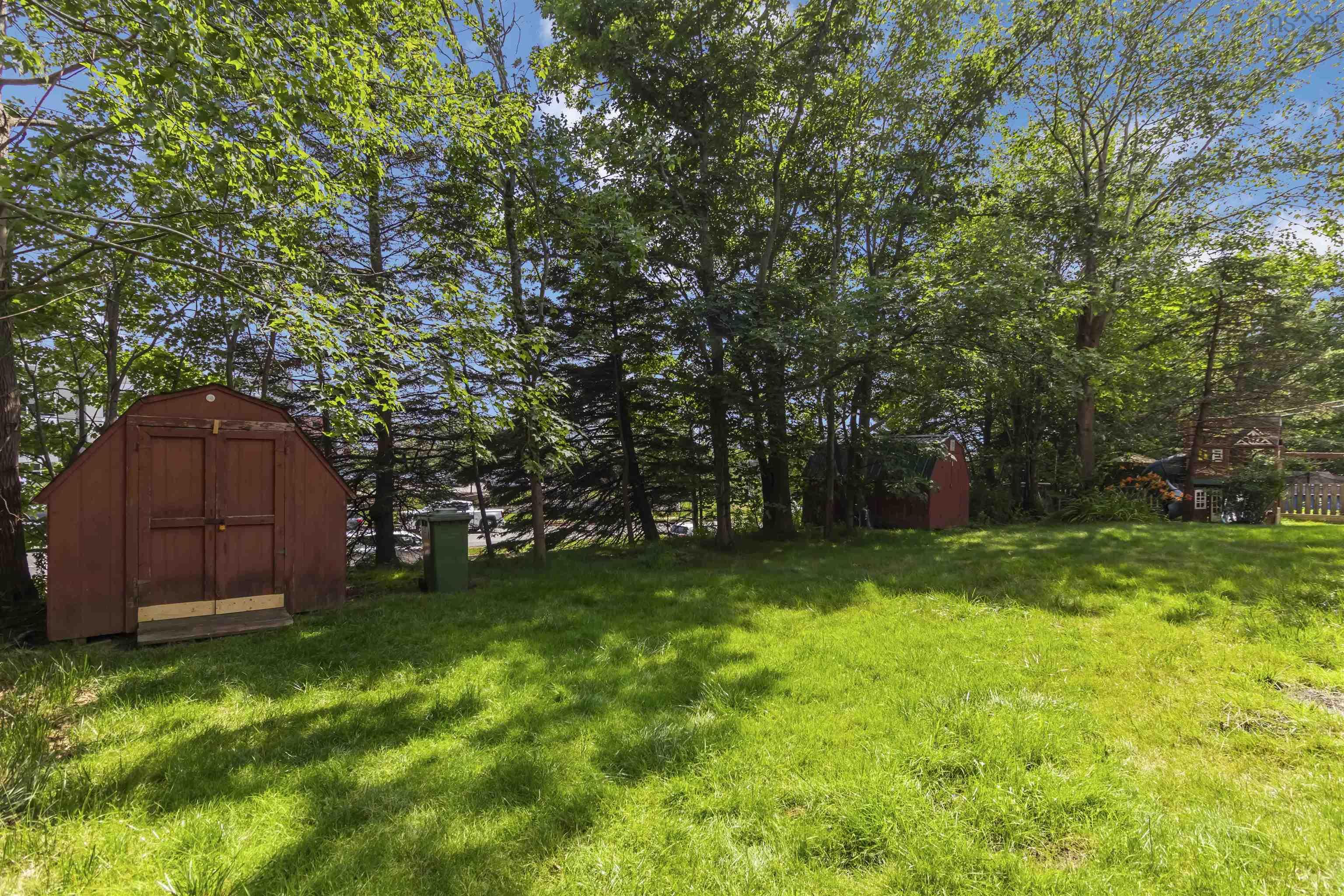 $399,900.00: 13 Collins Grove, Dartmouth