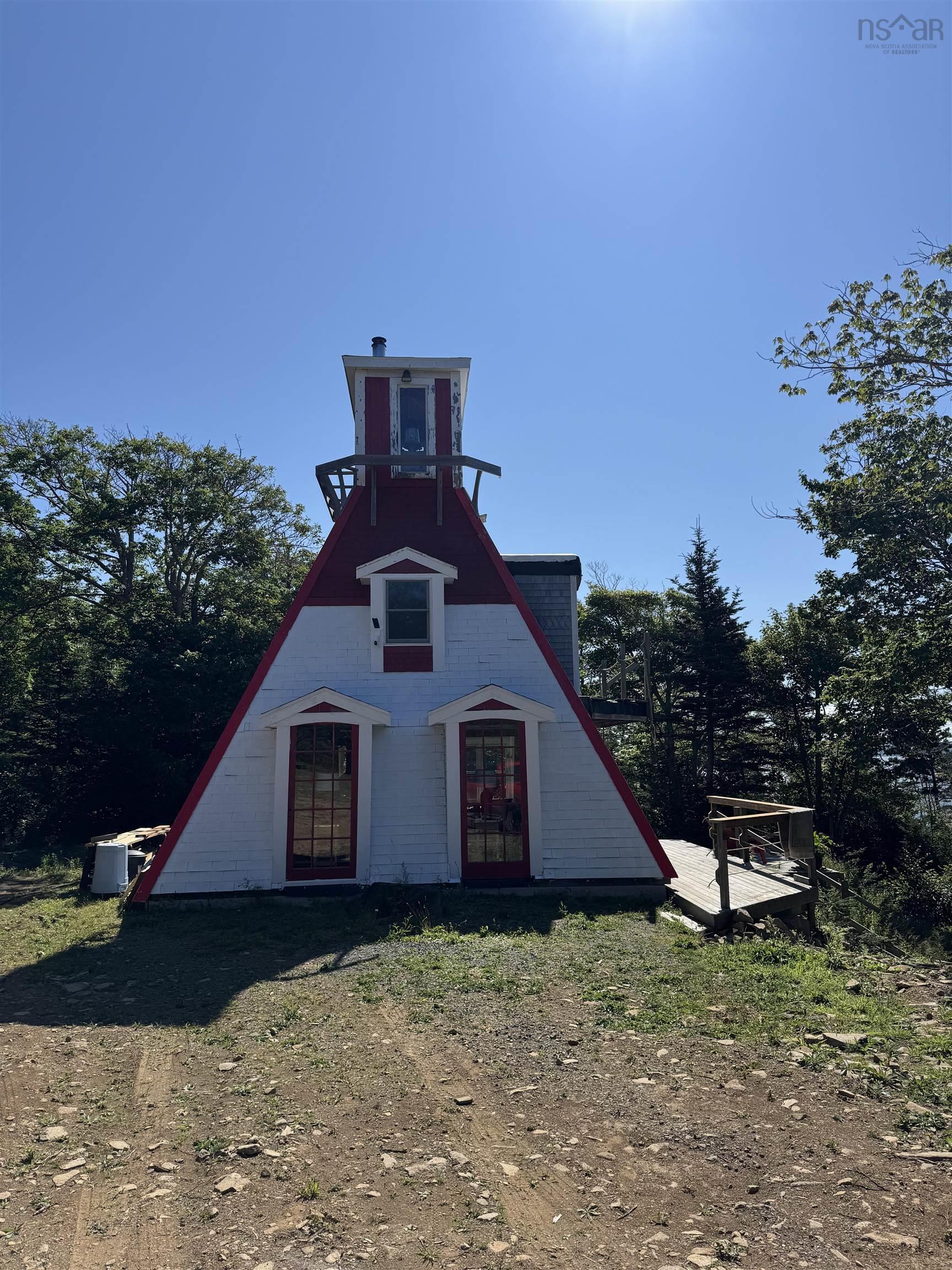 $327,000.00: 111 St Mary