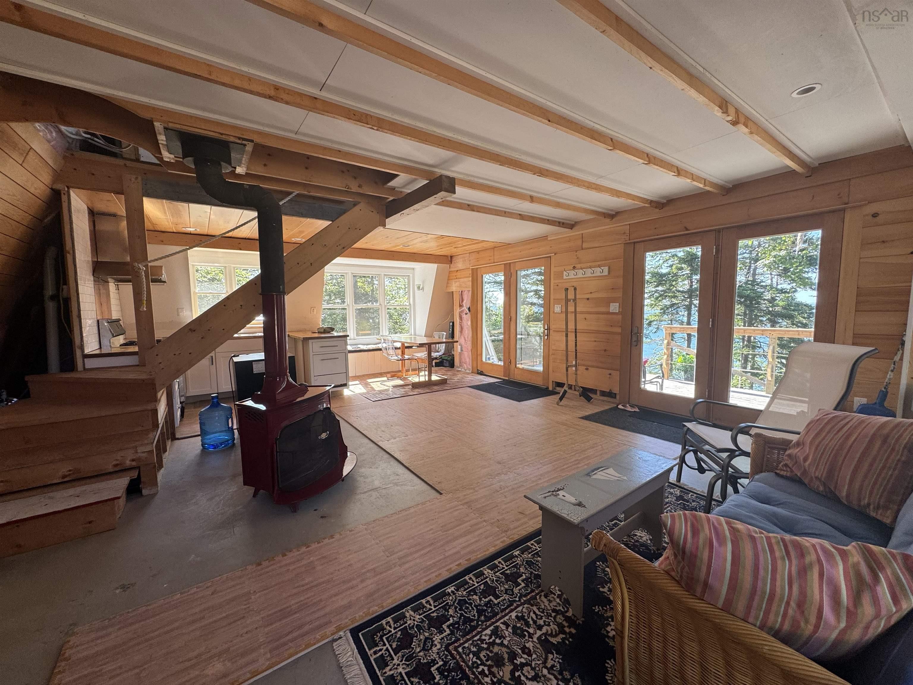 $327,000.00: 111 St Mary