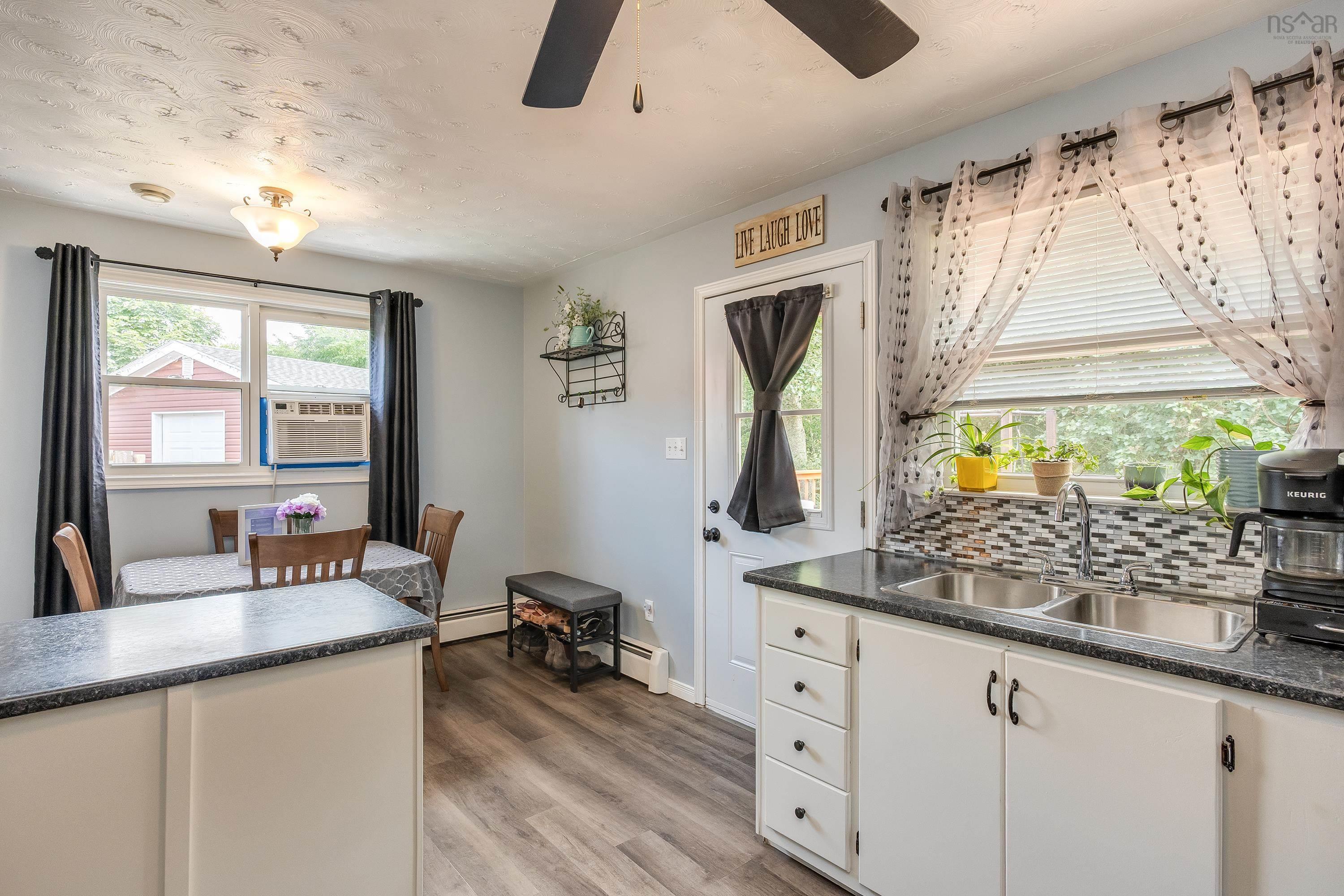 $309,000.00: 1033 Cavelle Terrace, Canning