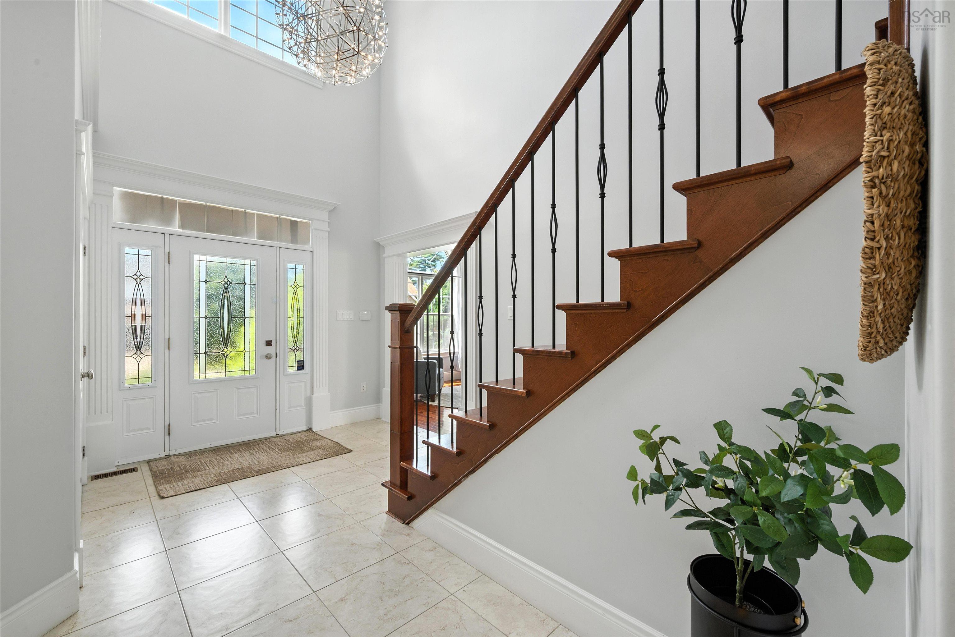 $929,900.00: 426 Southgate Drive, Bedford