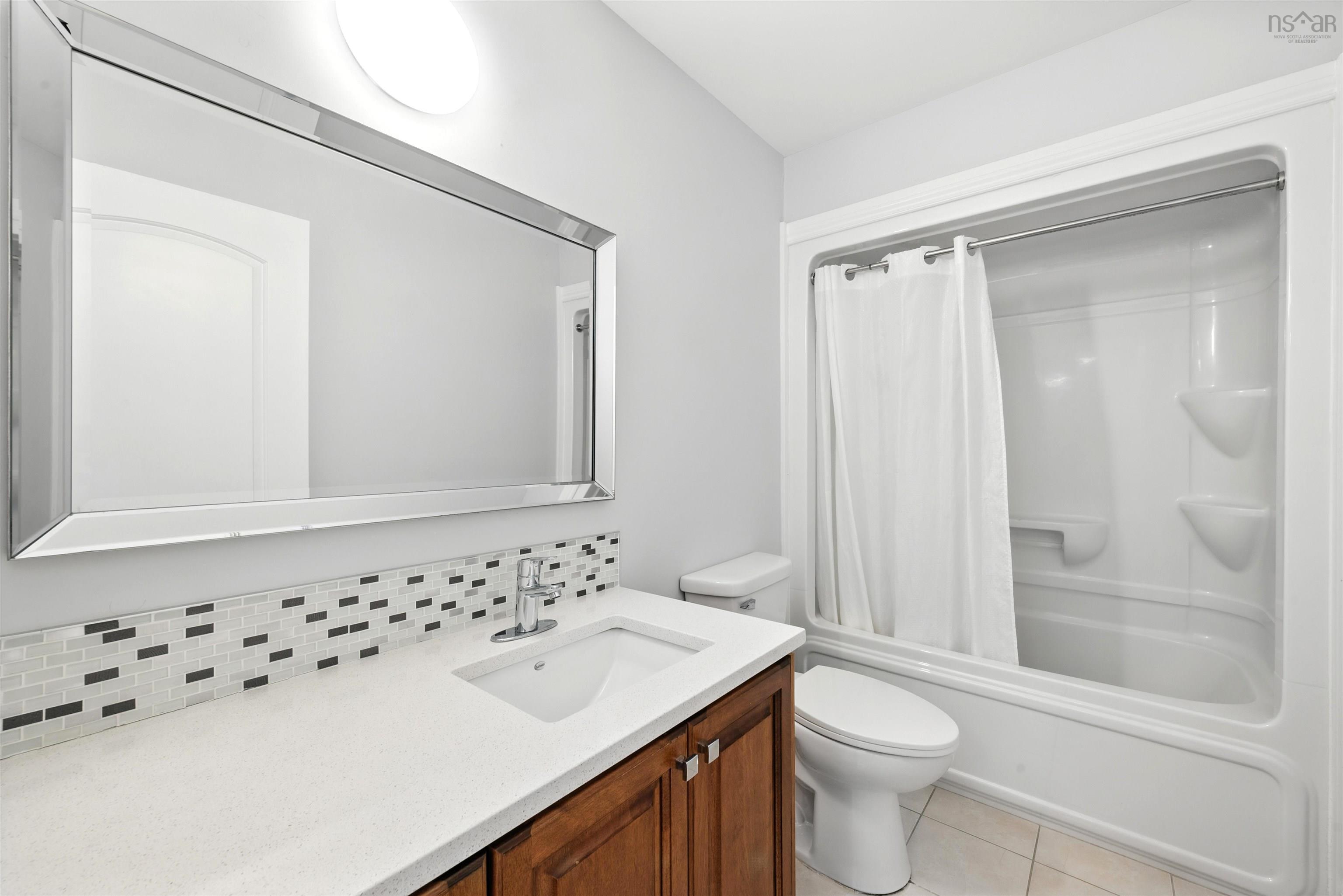 $929,900.00: 426 Southgate Drive, Bedford