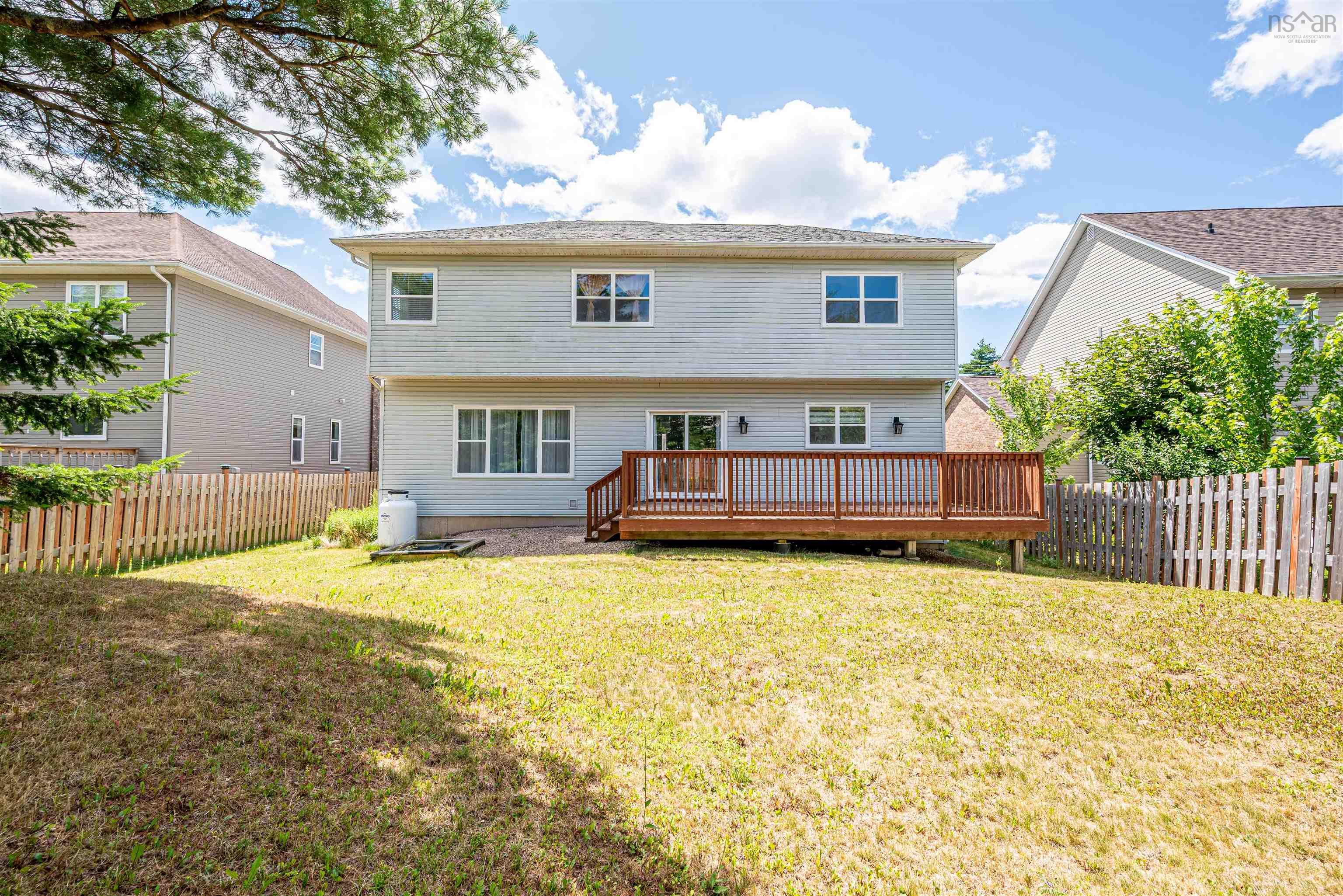 $929,900.00: 426 Southgate Drive, Bedford