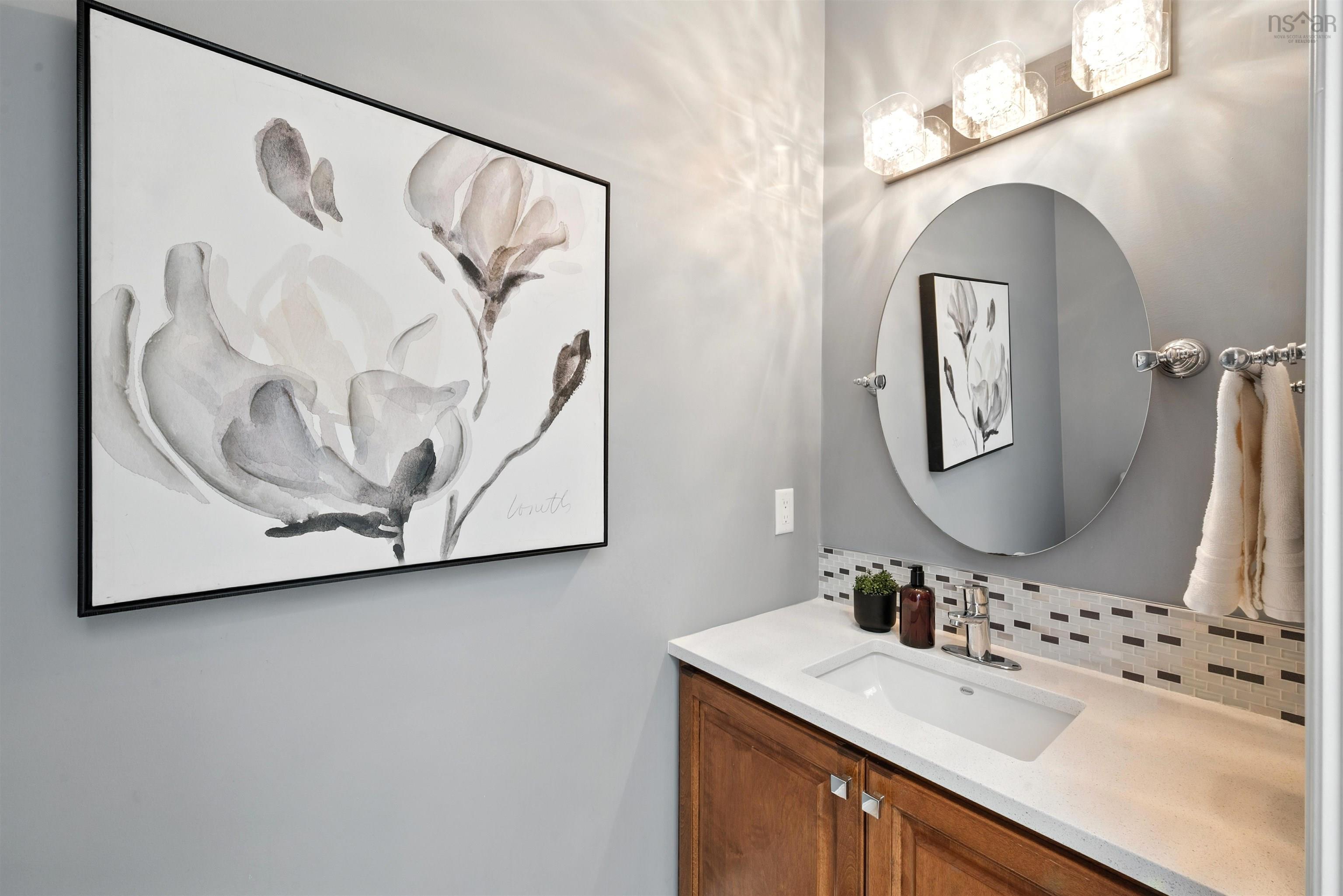 $929,900.00: 426 Southgate Drive, Bedford