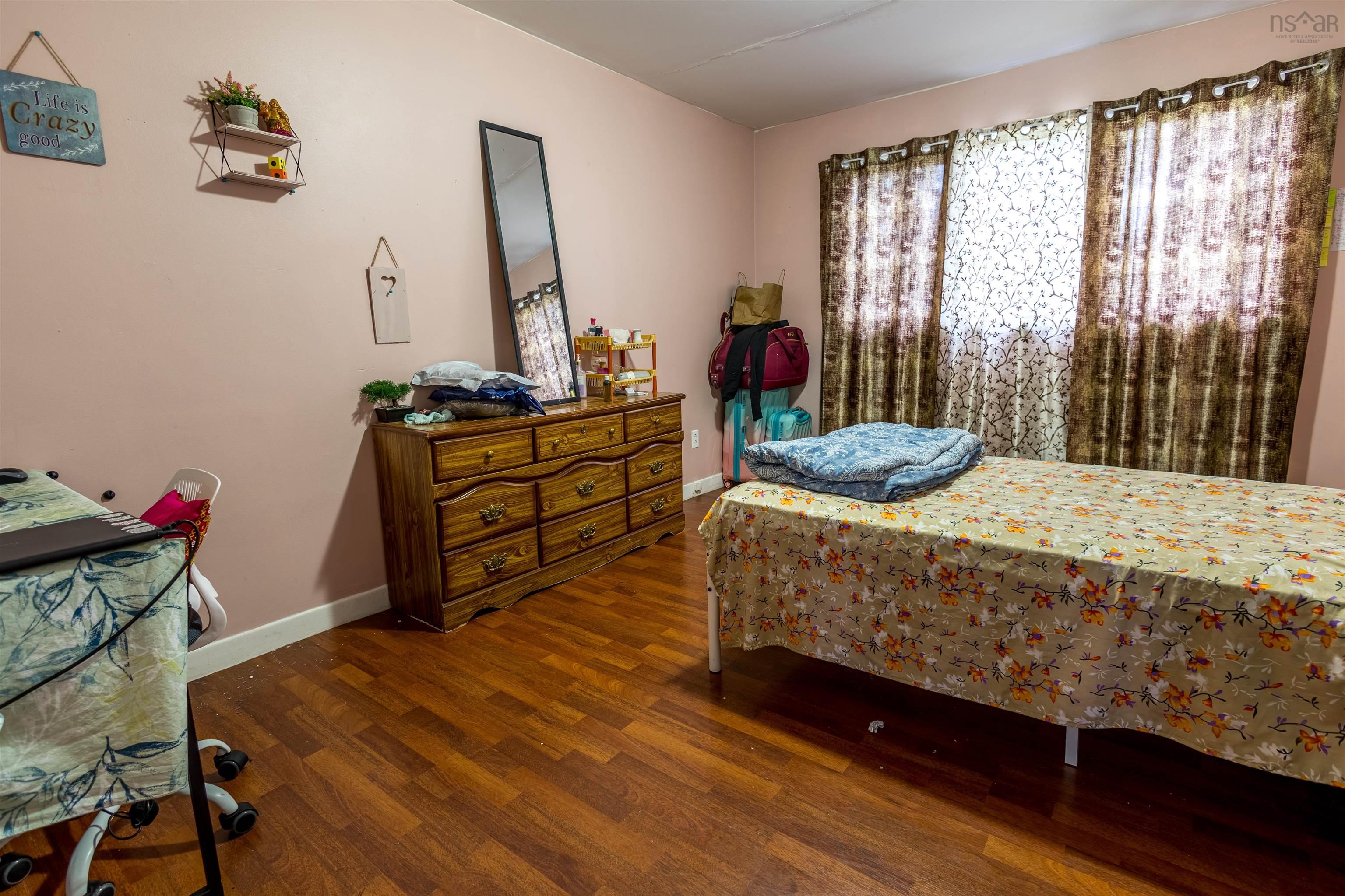 $189,000.00: 324 York Street, Glace Bay