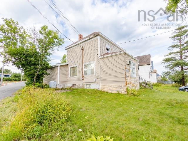 $189,000.00: 324 York Street, Glace Bay