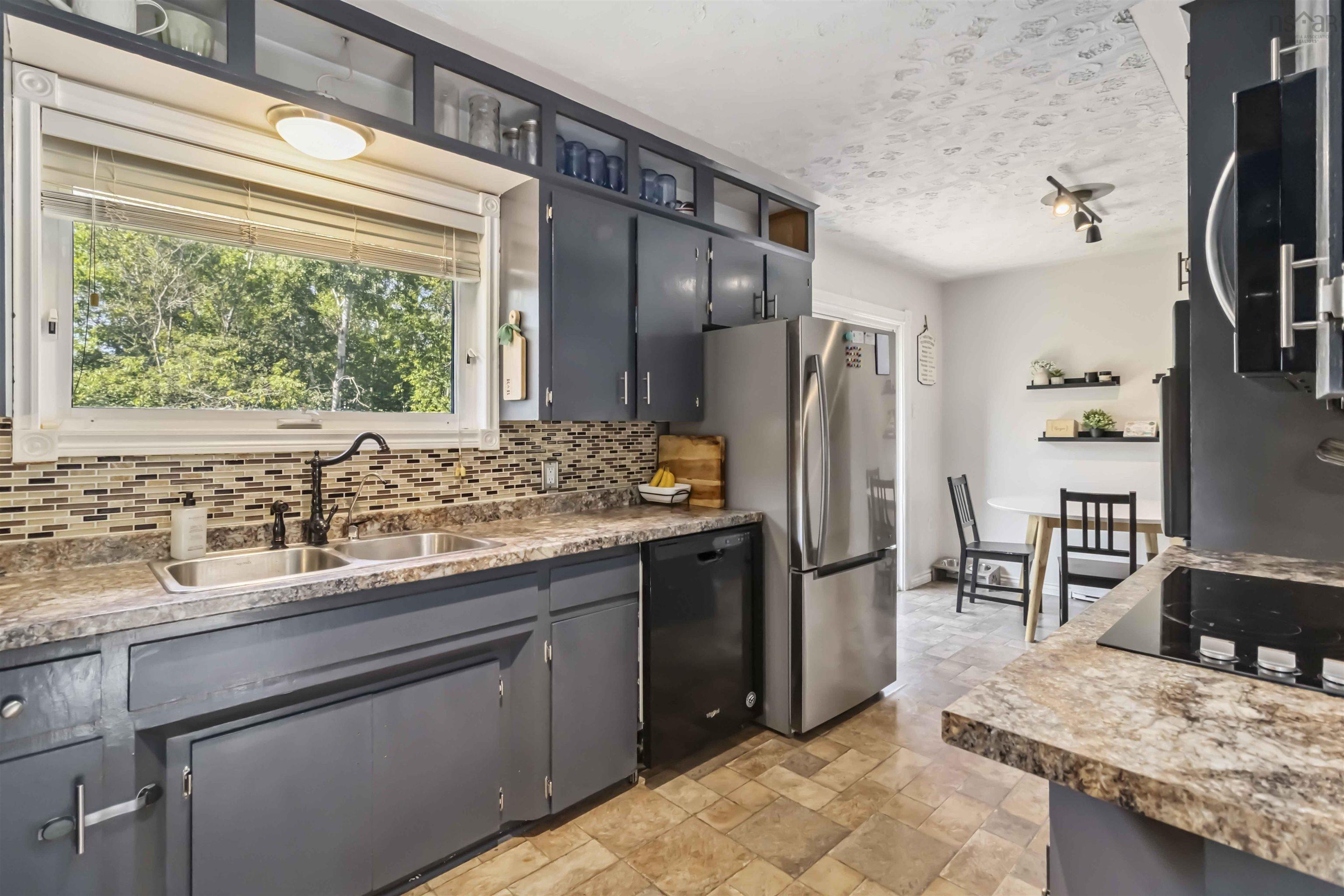 $429,900.00: 8 Green Road, Lantz