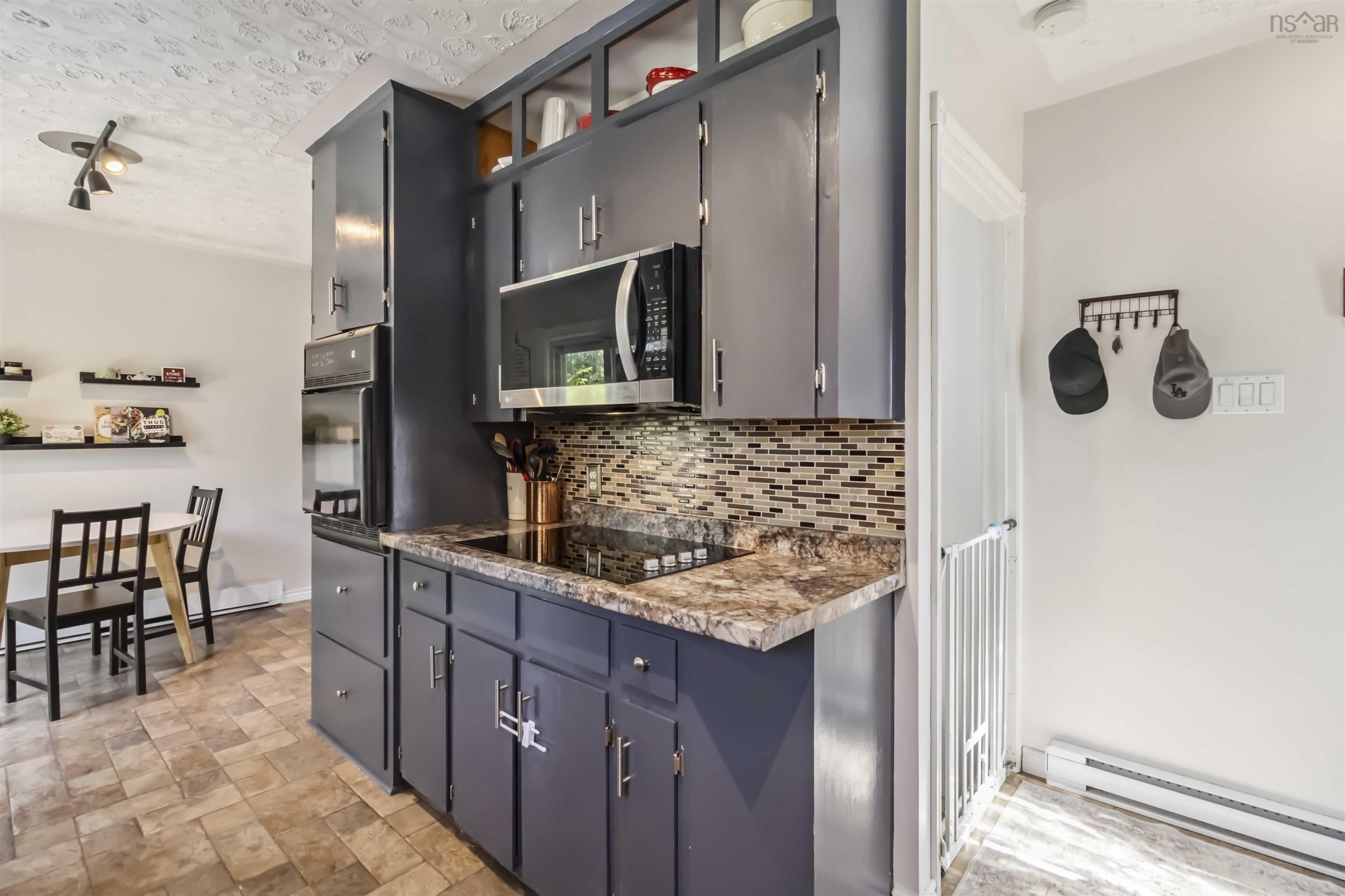 $429,900.00: 8 Green Road, Lantz