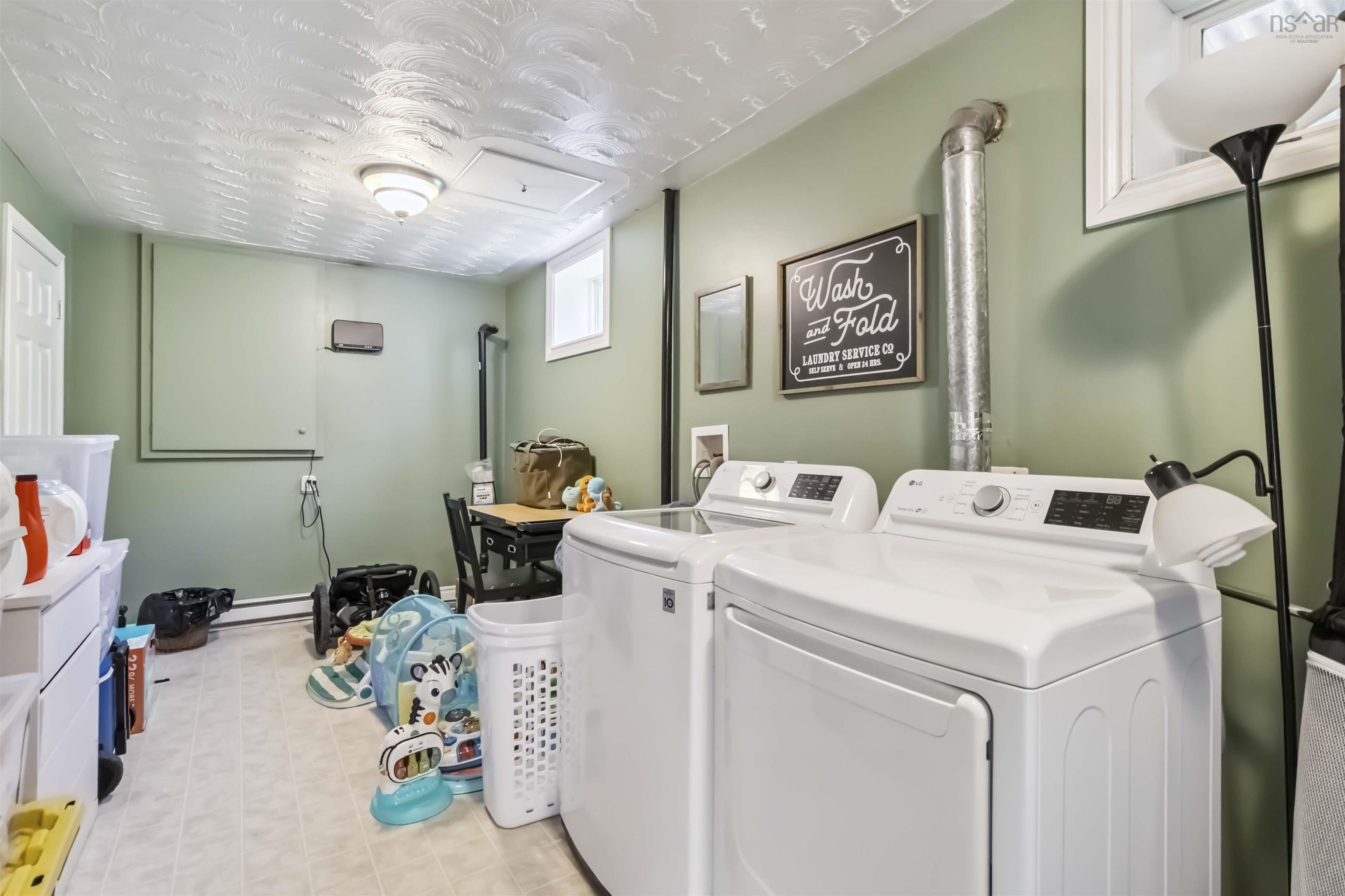 $429,900.00: 8 Green Road, Lantz