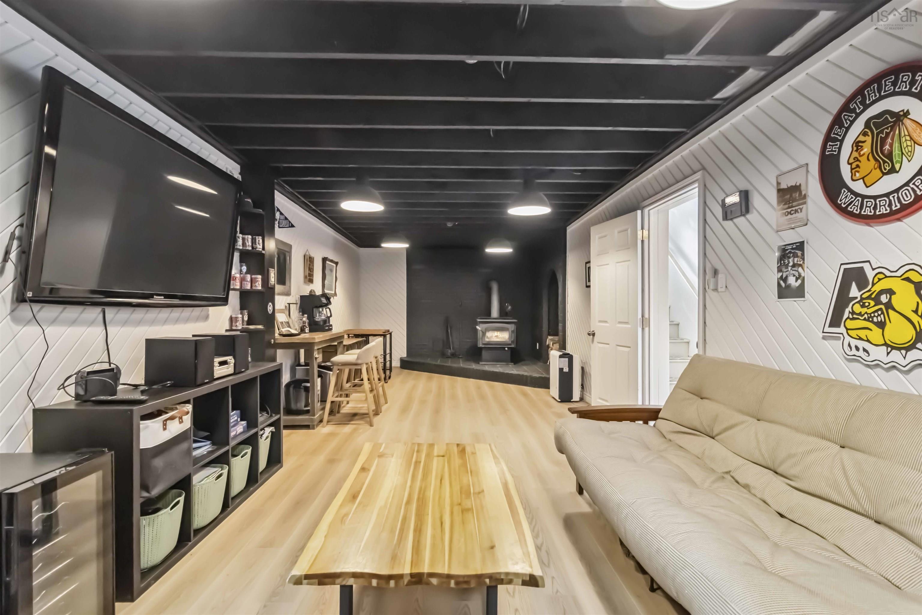 $429,900.00: 8 Green Road, Lantz