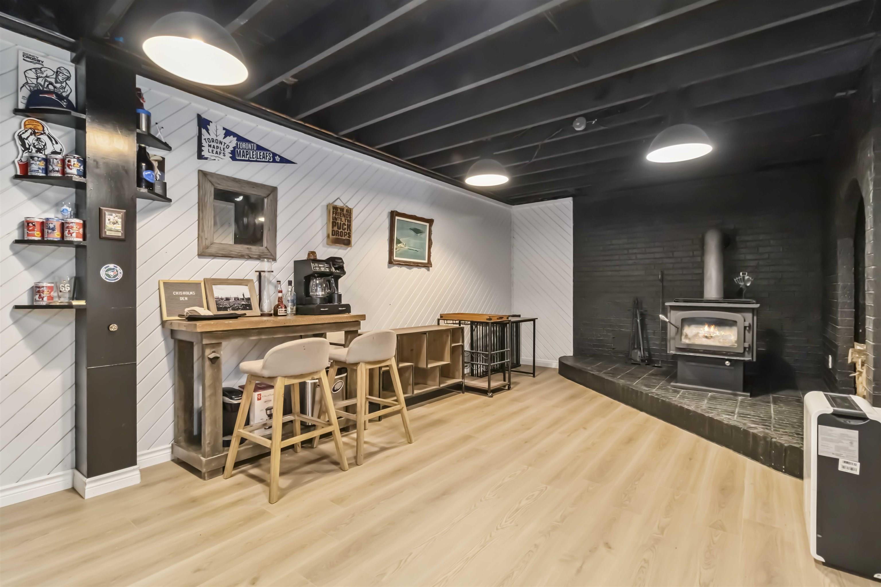 $429,900.00: 8 Green Road, Lantz