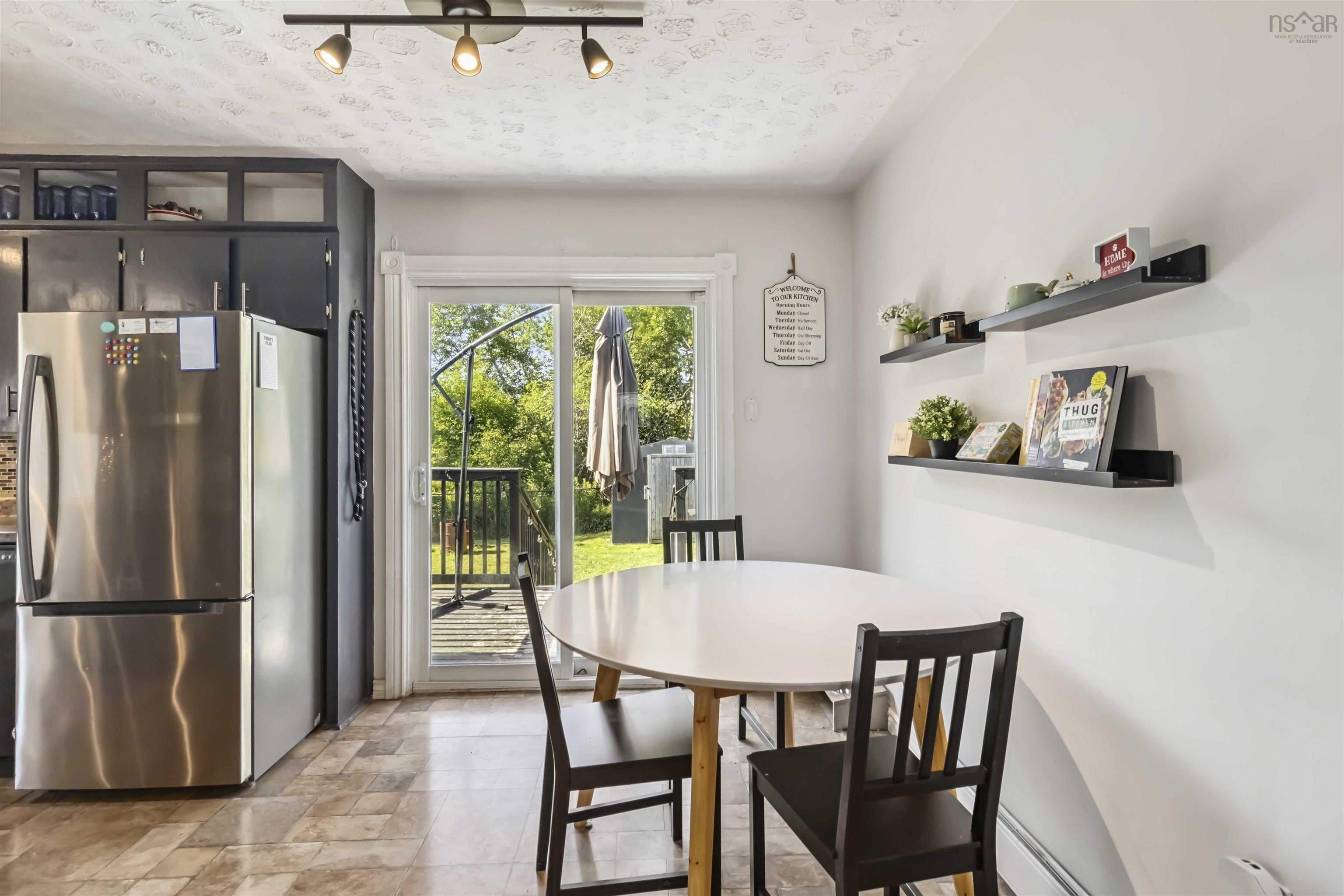 $429,900.00: 8 Green Road, Lantz