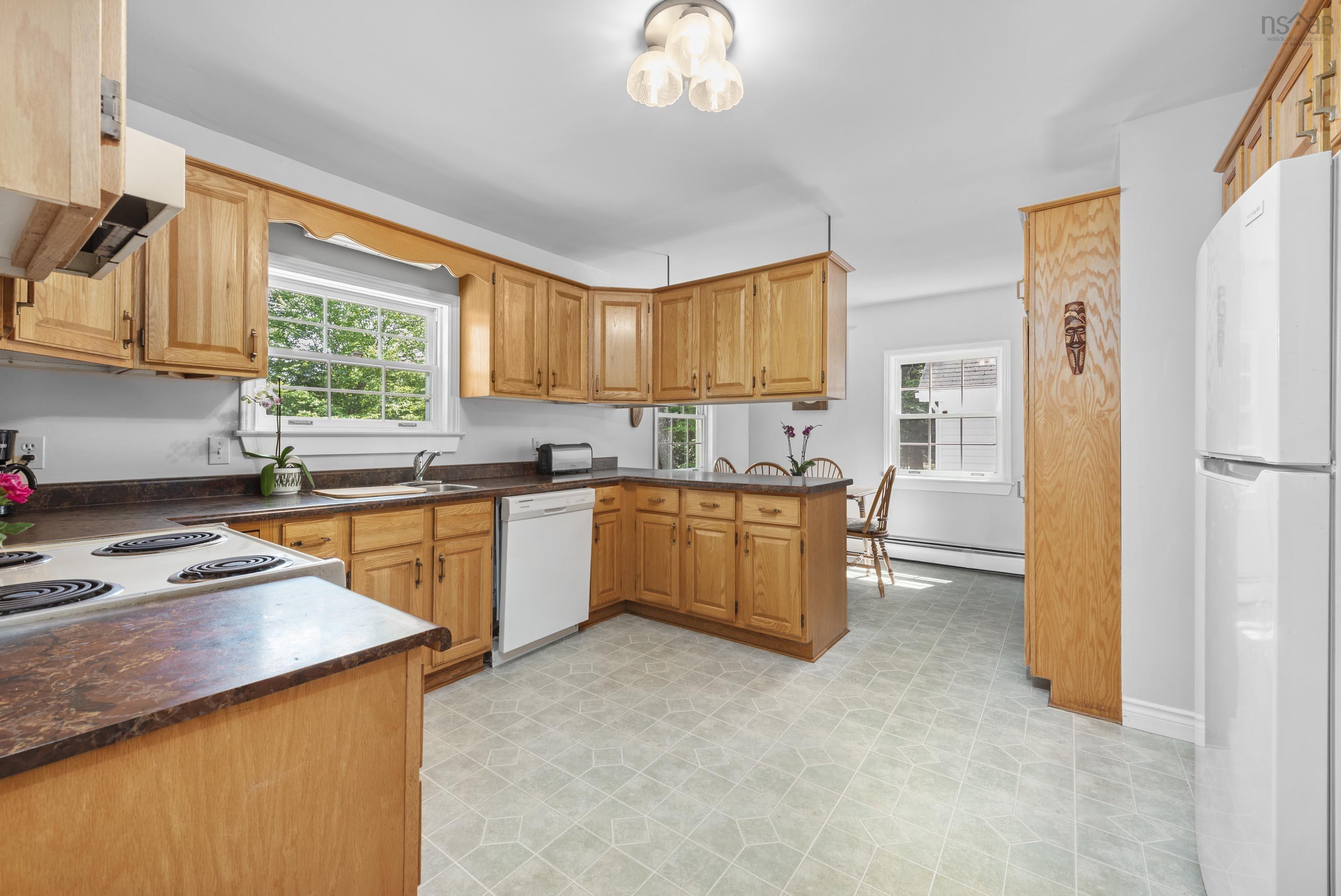 $779,900.00: 54 Halfway Lake Drive, Hammonds Plains