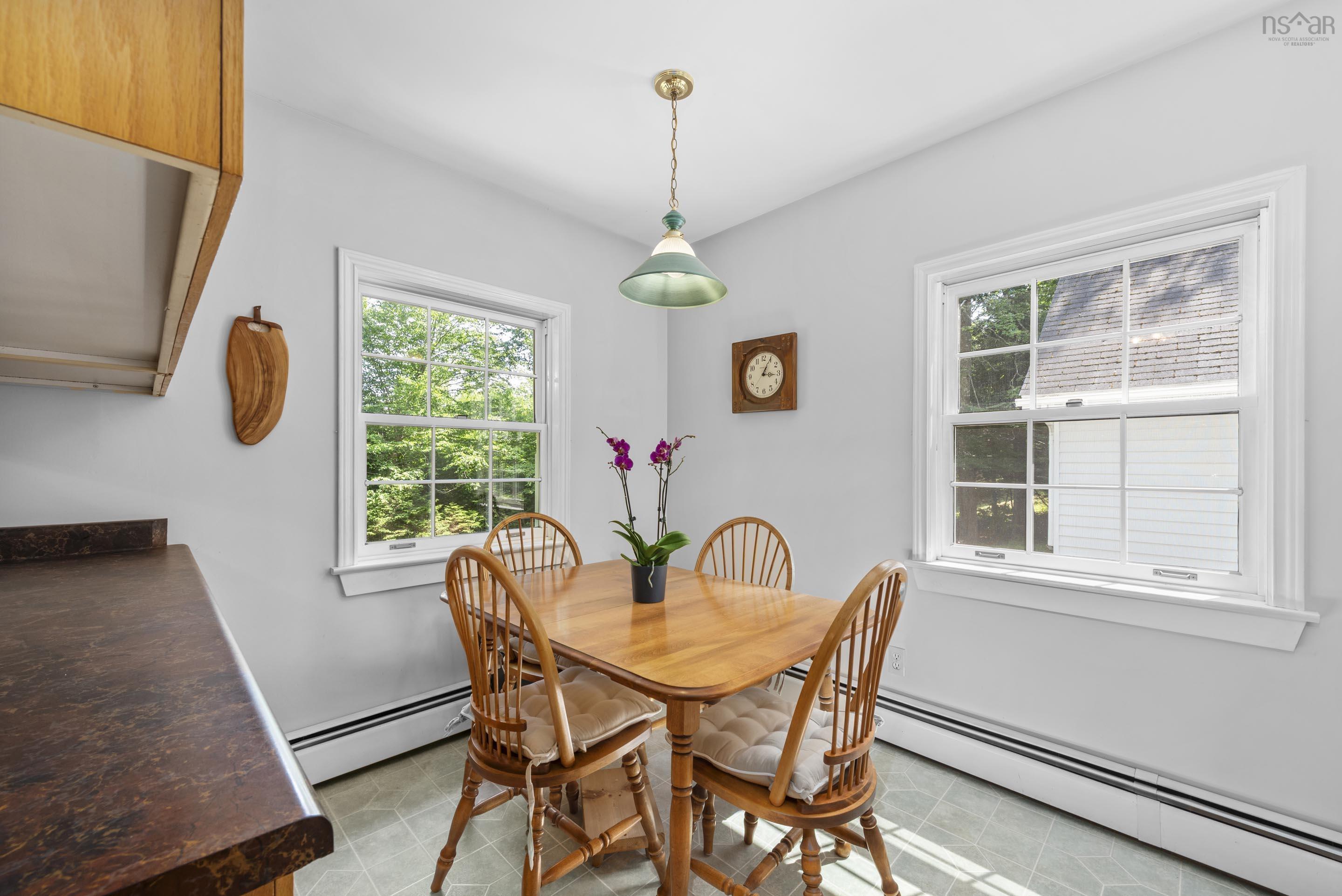 $779,900.00: 54 Halfway Lake Drive, Hammonds Plains