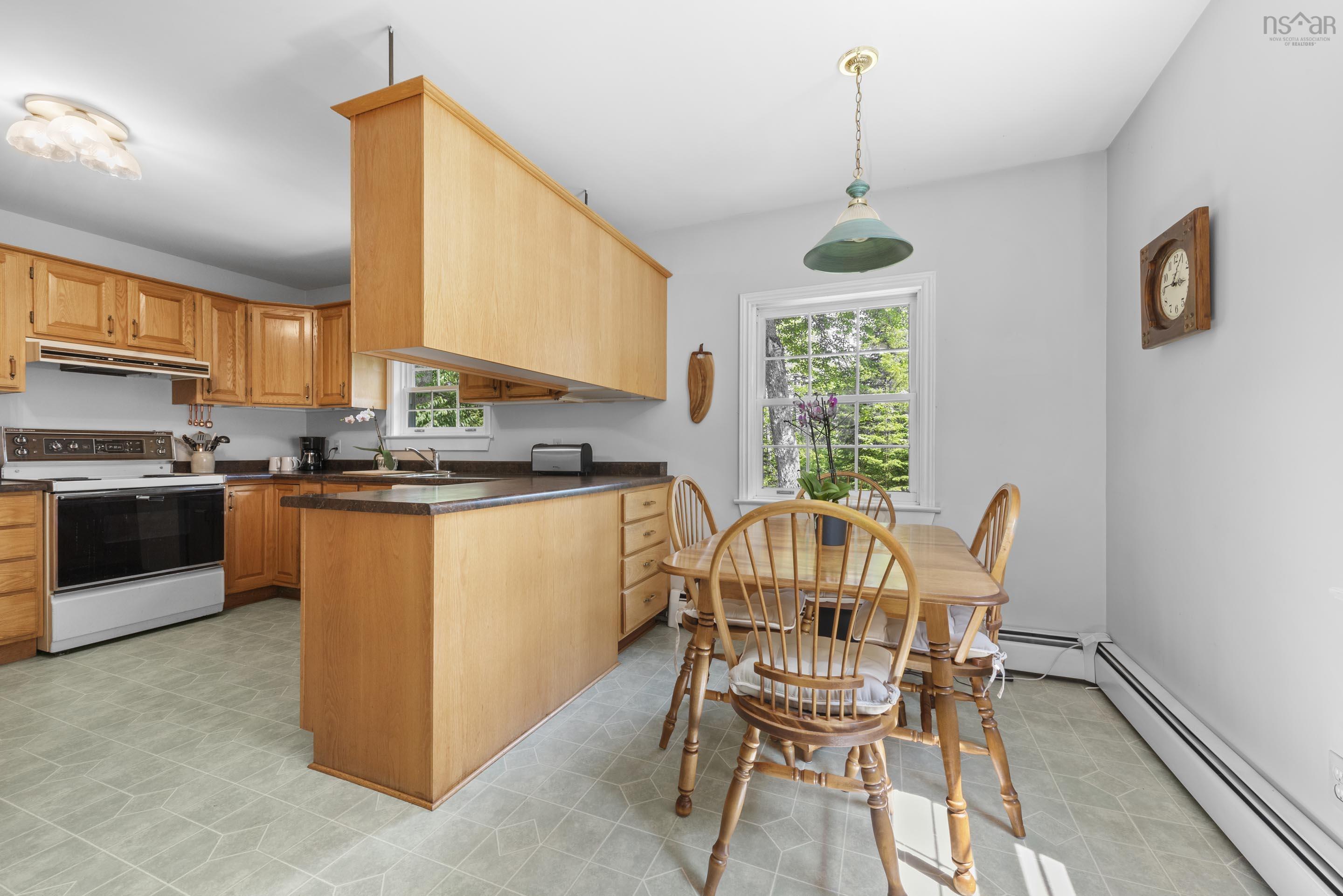 $779,900.00: 54 Halfway Lake Drive, Hammonds Plains