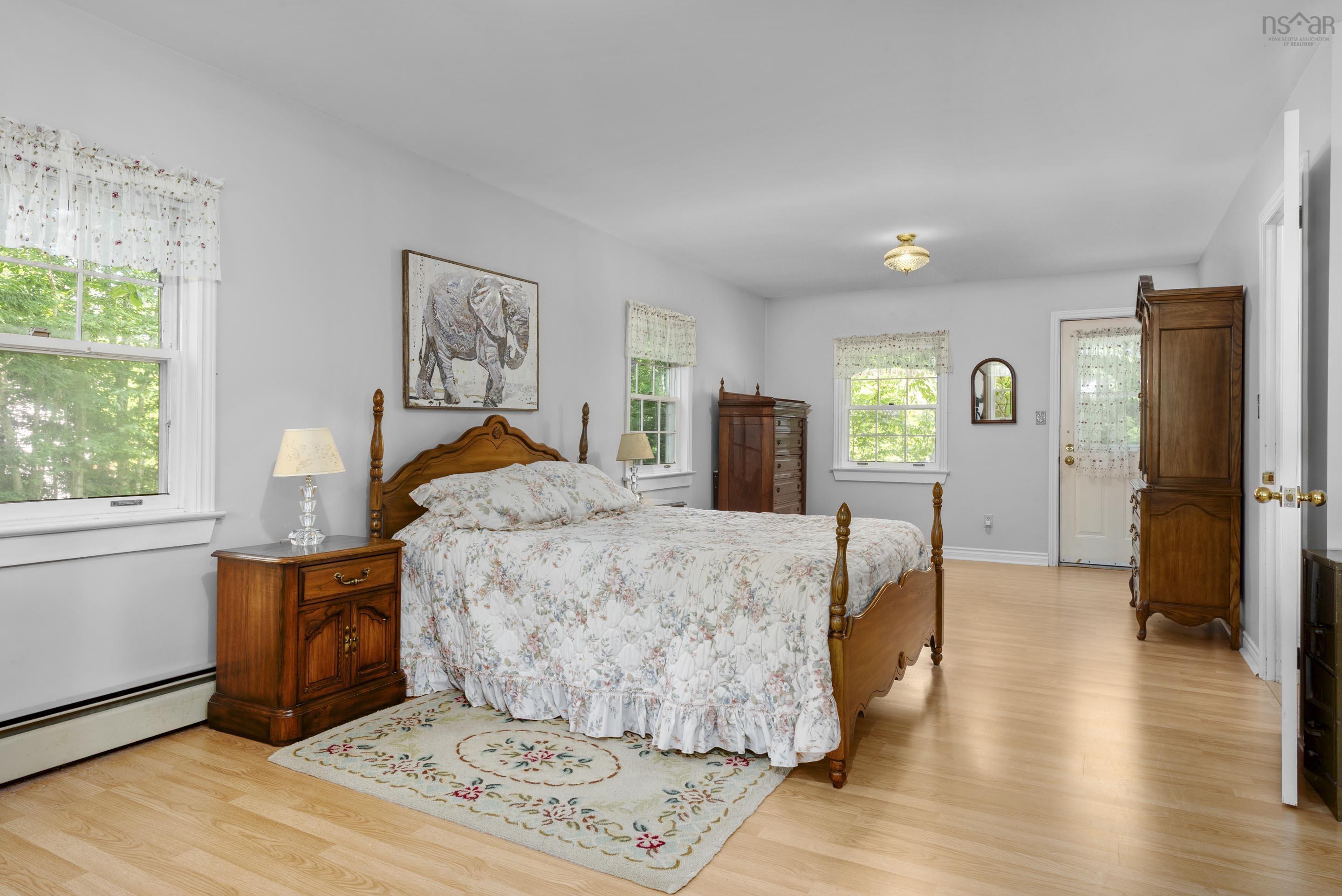 $779,900.00: 54 Halfway Lake Drive, Hammonds Plains