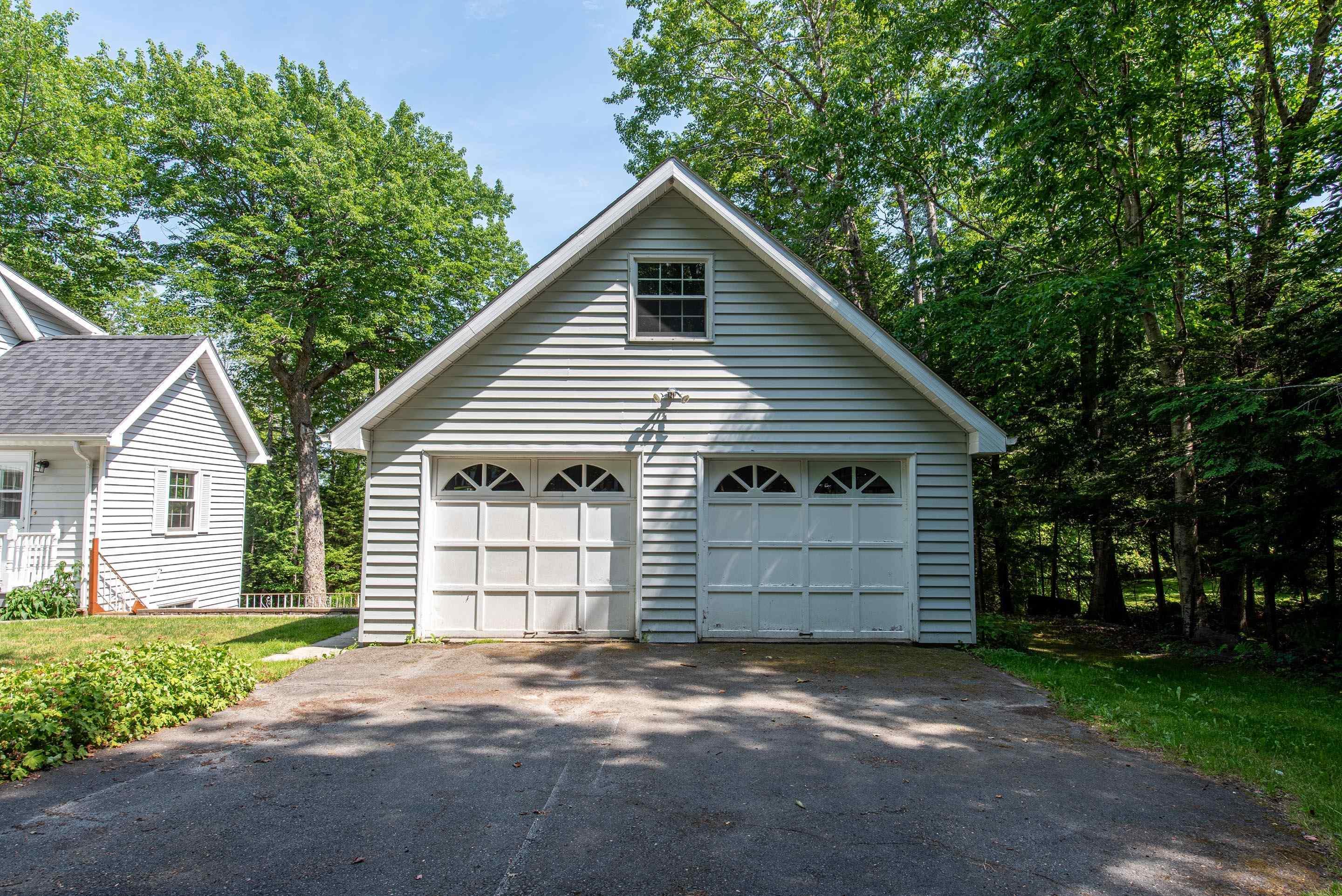 $779,900.00: 54 Halfway Lake Drive, Hammonds Plains