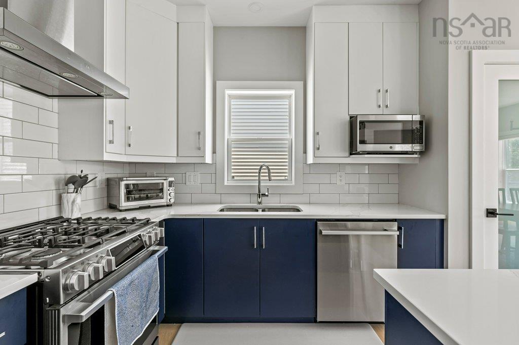 $959,900.00: 269 Talus Avenue, Bedford