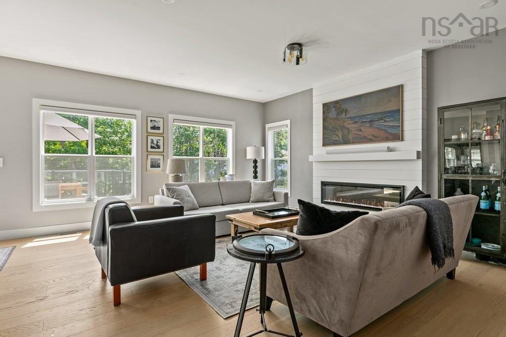 $959,900.00: 269 Talus Avenue, Bedford