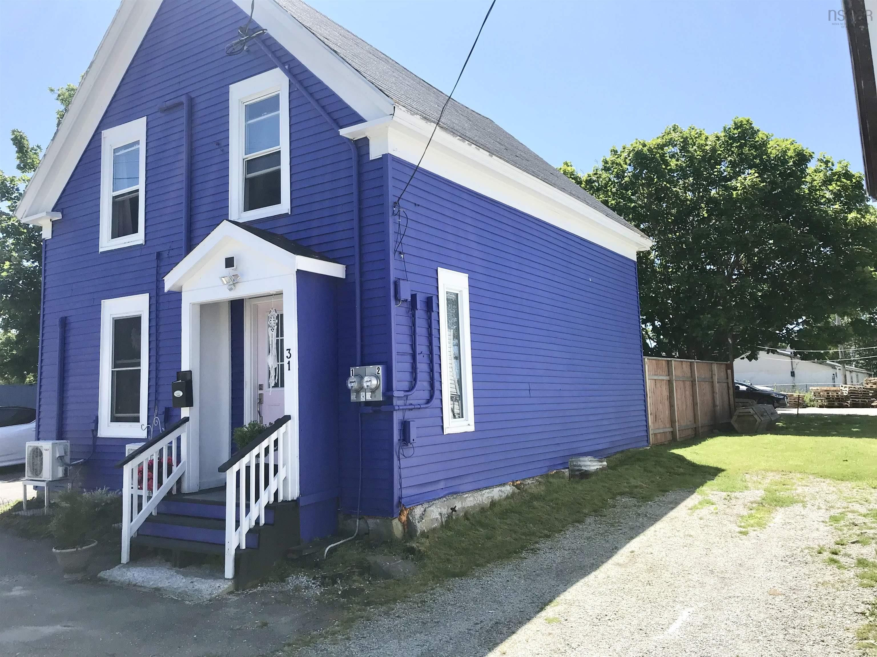 $249,900.00: 31 Barnard Street, Yarmouth