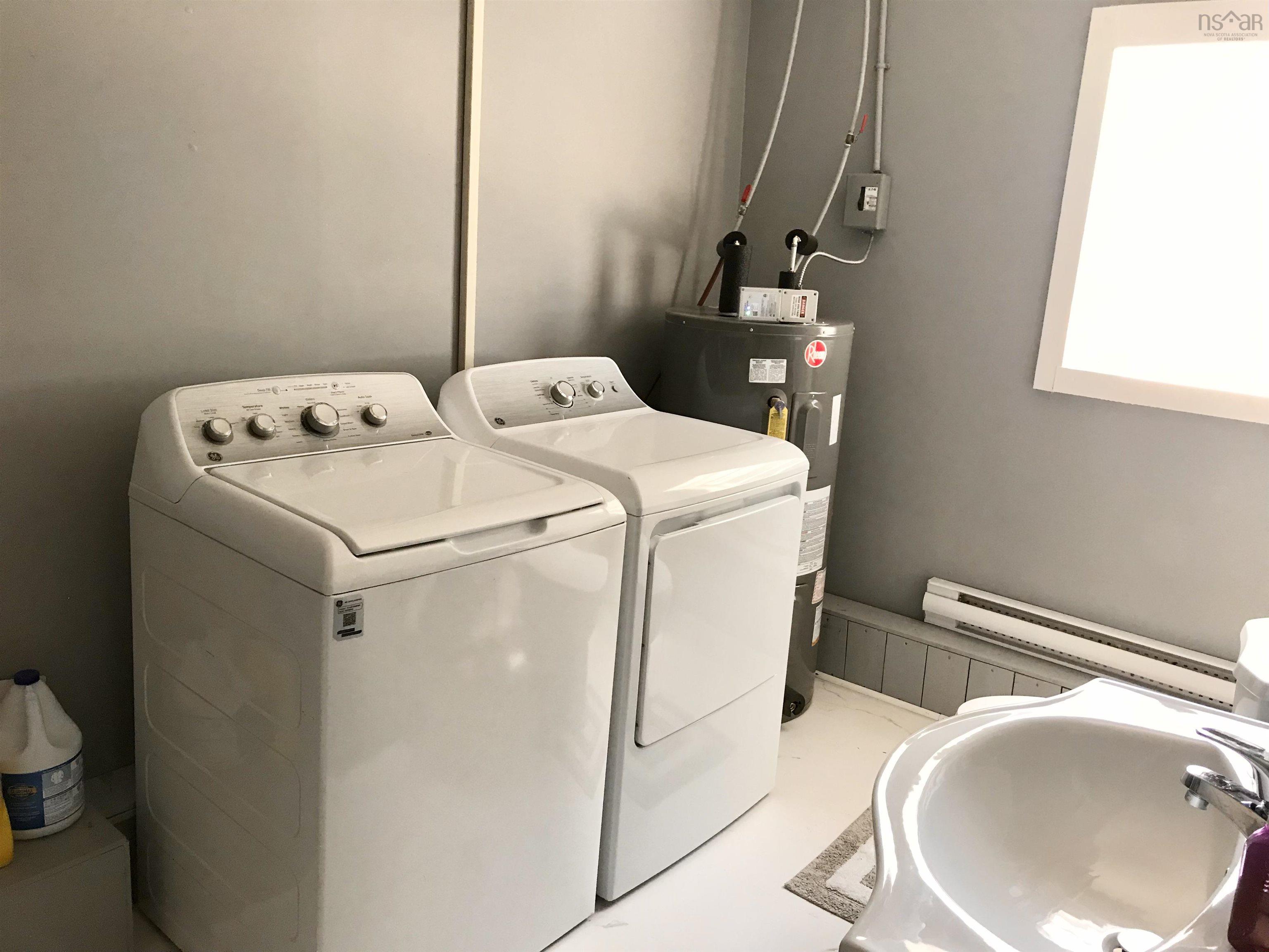 $249,900.00: 31 Barnard Street, Yarmouth