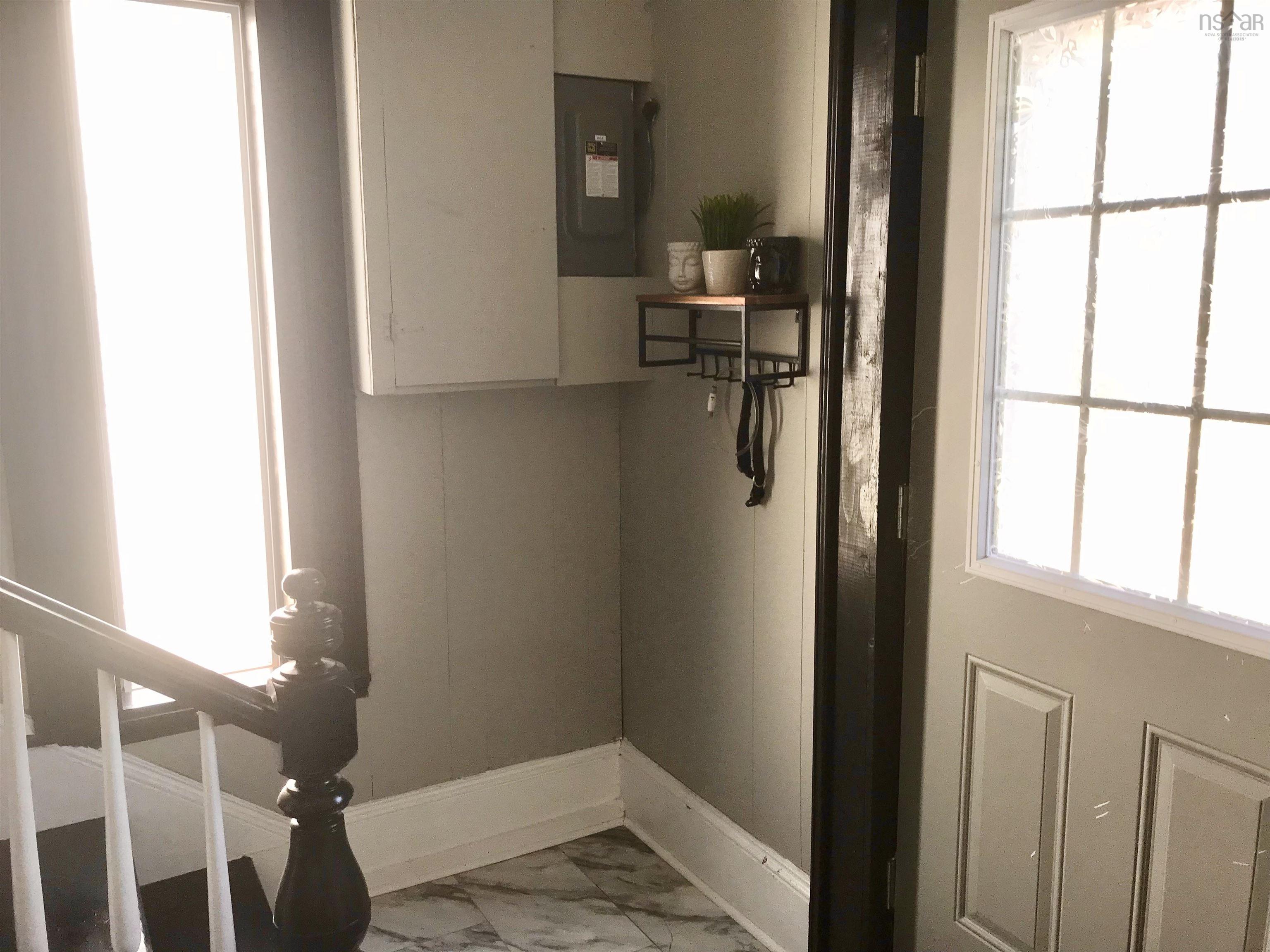 $249,900.00: 31 Barnard Street, Yarmouth