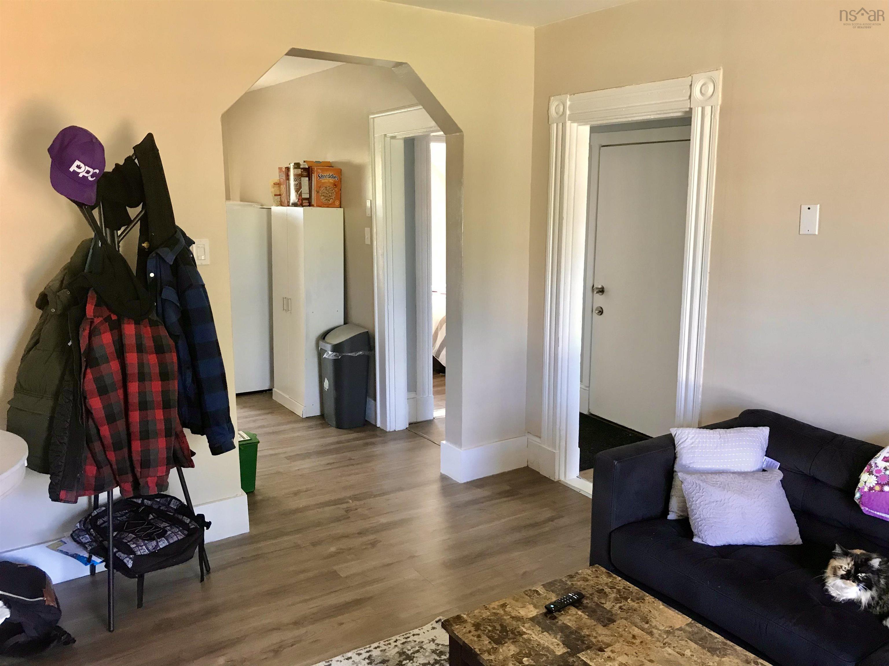 $249,900.00: 31 Barnard Street, Yarmouth