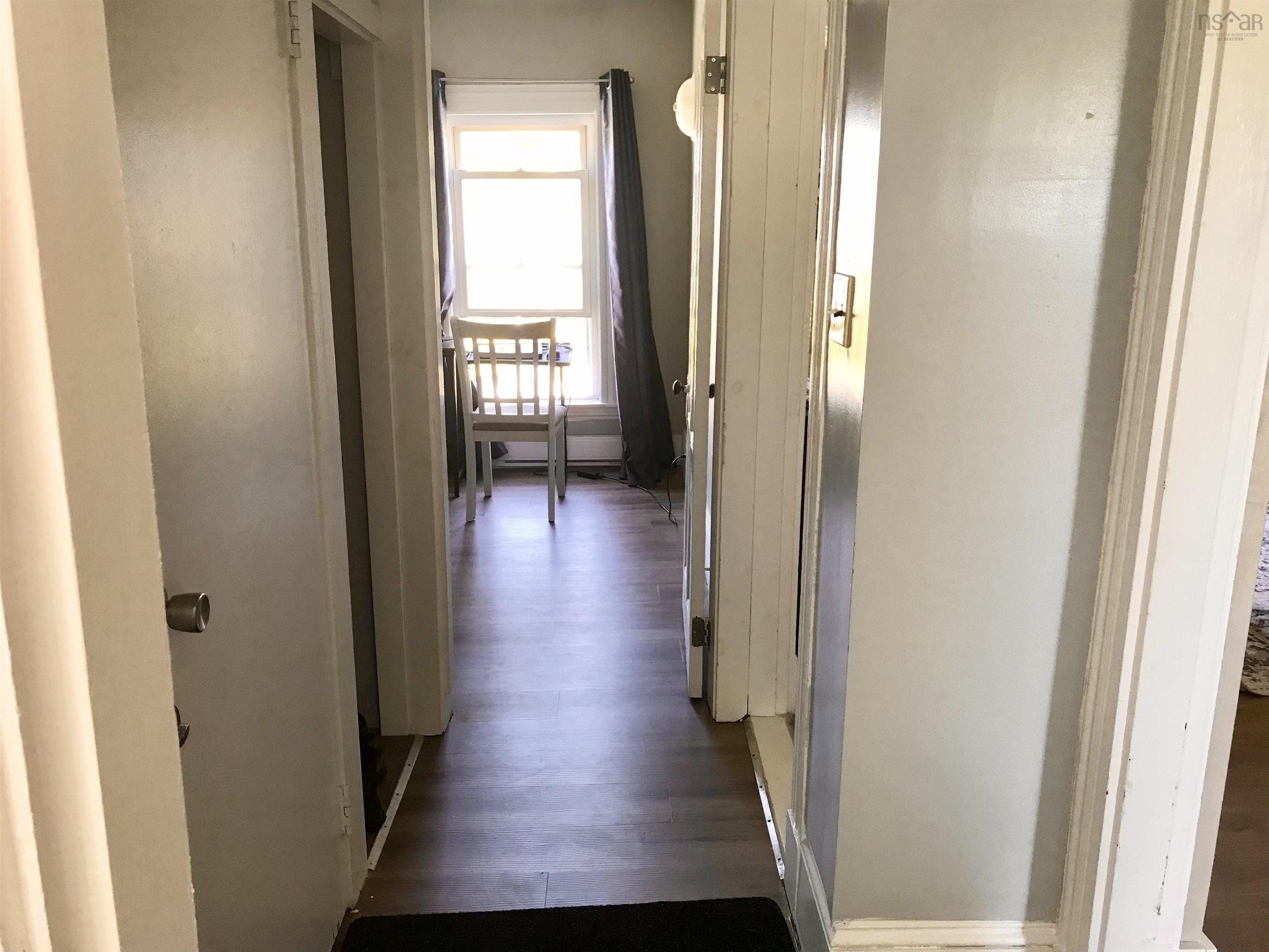 $249,900.00: 31 Barnard Street, Yarmouth